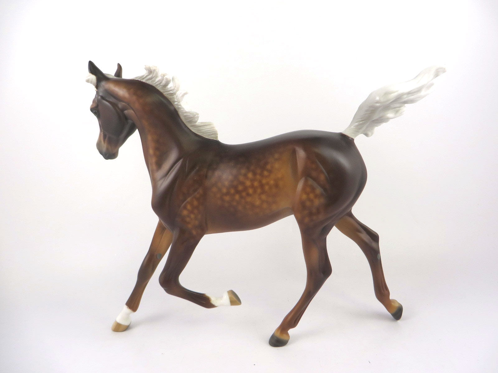 NOBODY&#39;S GHOUL - OOAK CHESTNUT ROAN YEARLING MODEL HORSE BY SHERYL LEISURE MM19