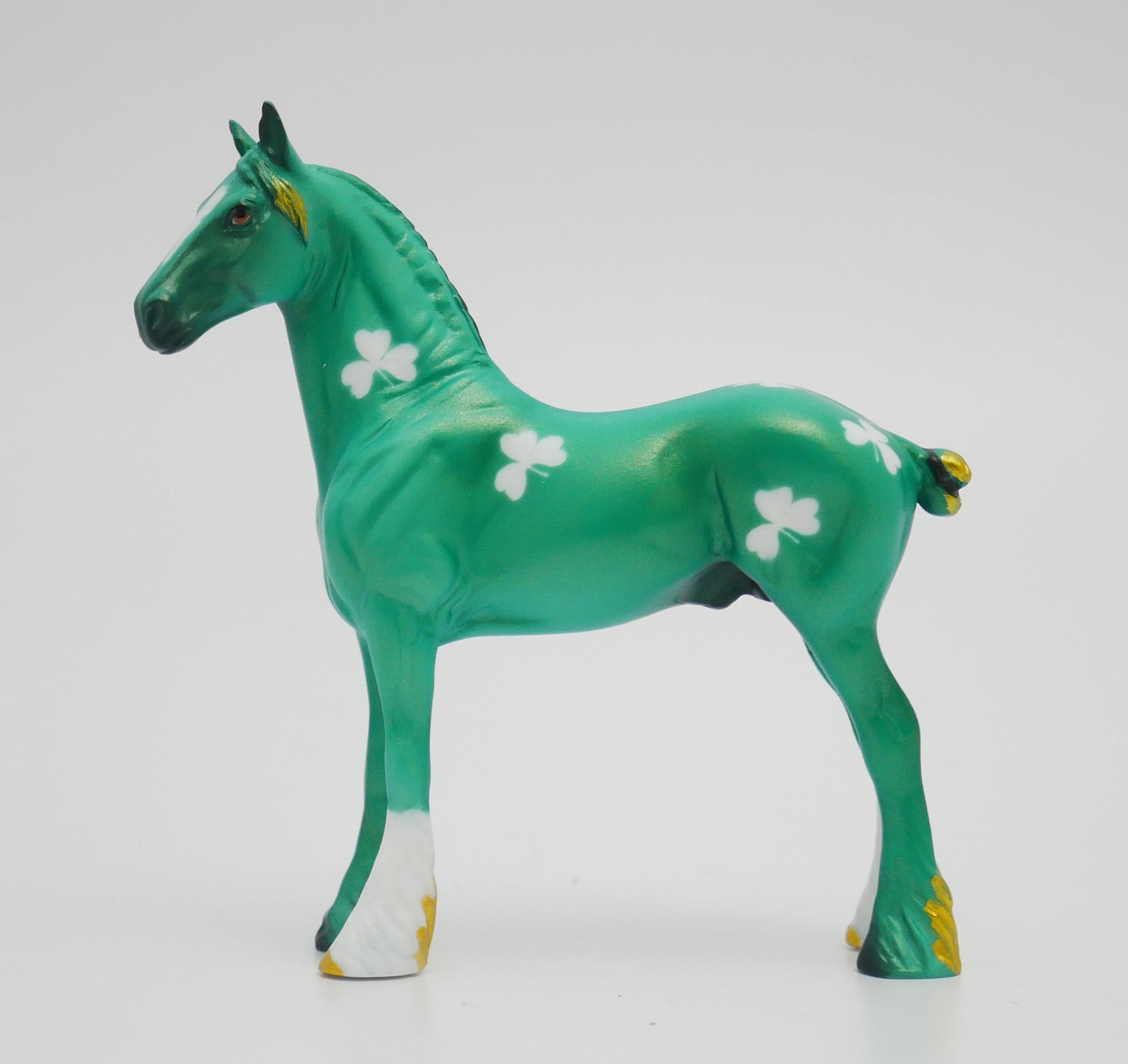 O' EMERALD - OOAK  ST. PATRICKS DAY DECO STANDING DRAFT BY JAS FANNING 3/13/20