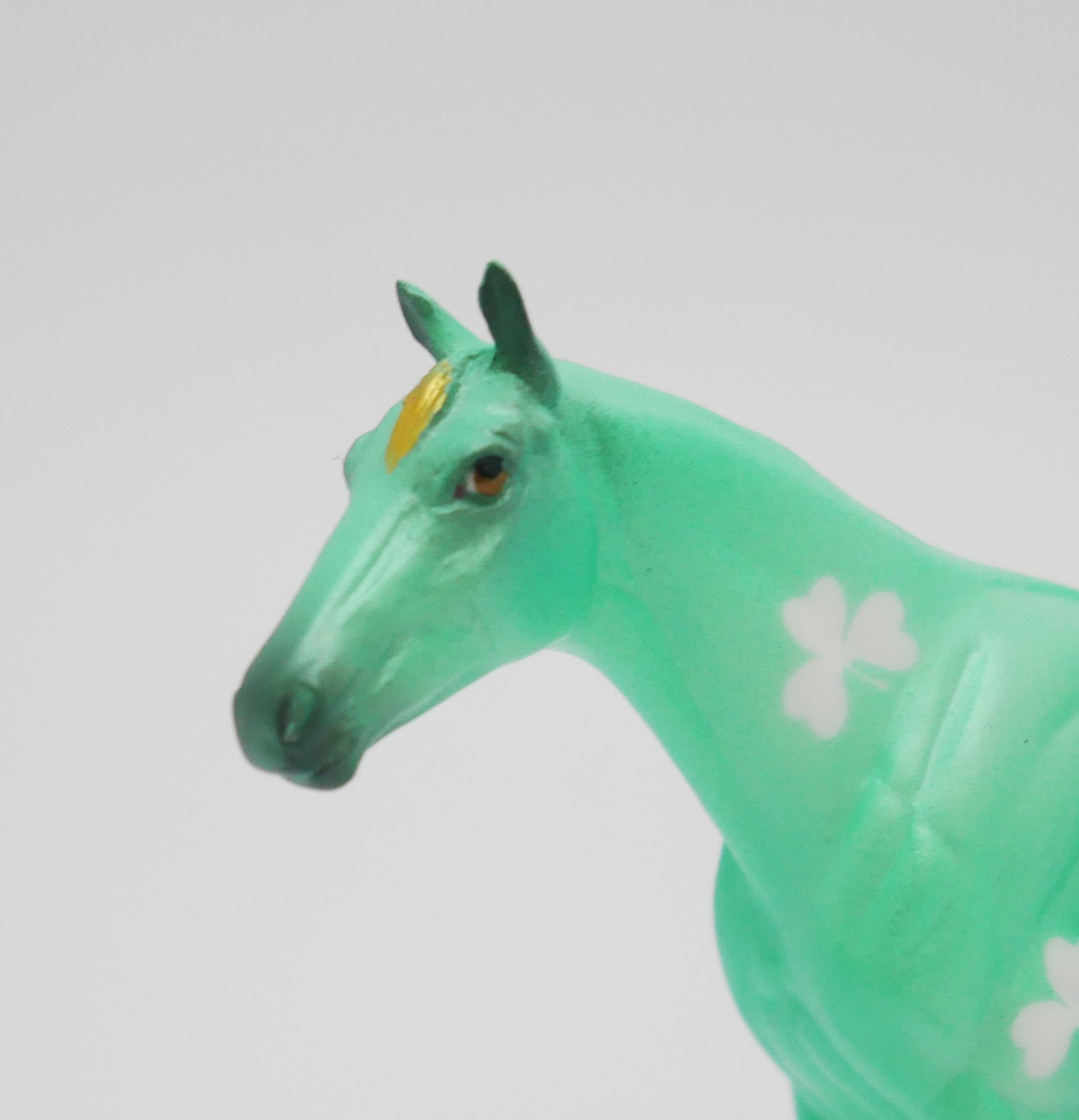O&#39;TOODLES - OOAK ST. PATRICKS DAY DECO STOCK HORSE CHIP BY JAS FANNING 3/13/20