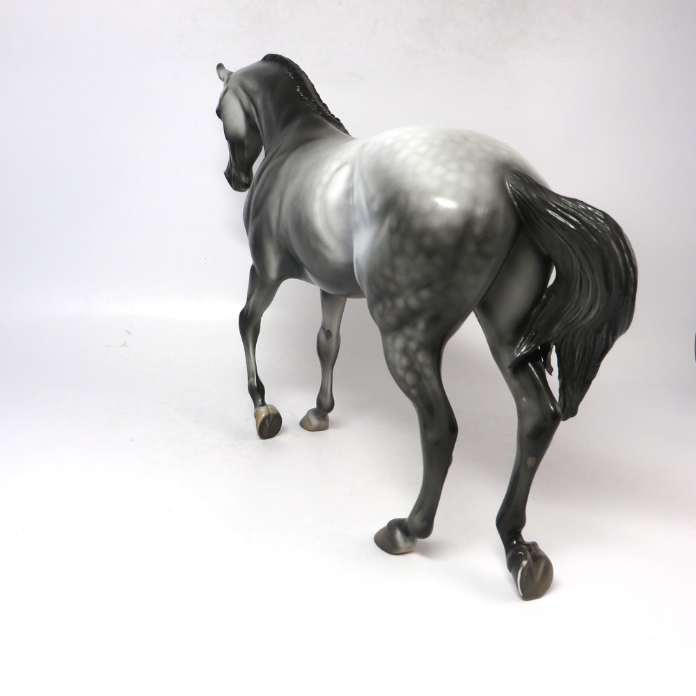 CHANGE THE GAME- OOAK DARK DAPPLED GREY TOROUGHBRED SB 19