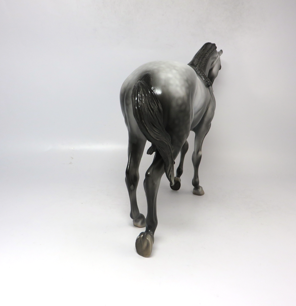 CHANGE THE GAME- OOAK DARK DAPPLED GREY TOROUGHBRED SB 19