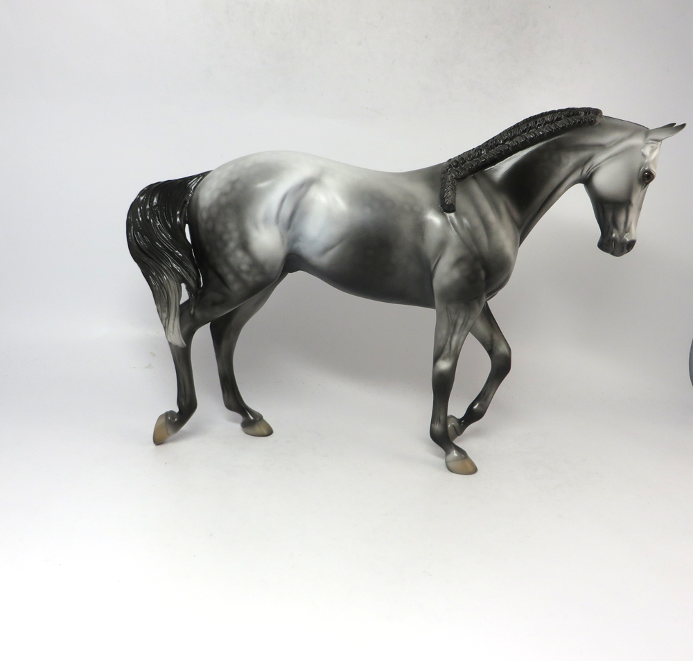 CHANGE THE GAME- OOAK DARK DAPPLED GREY TOROUGHBRED SB 19