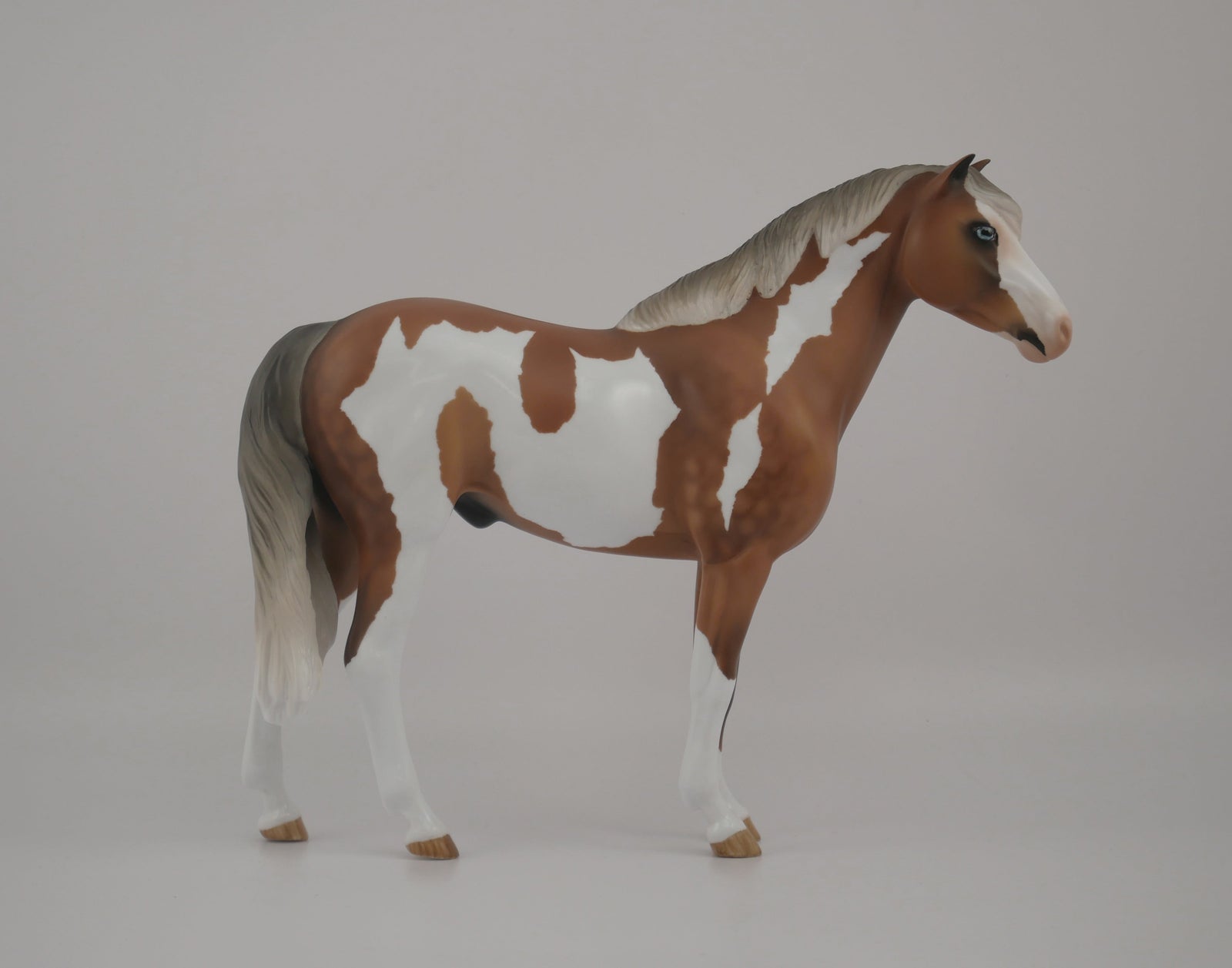 Oregon Mustangs-LE-18 Art of the Horse Finalists Linda Watson EQ 2020