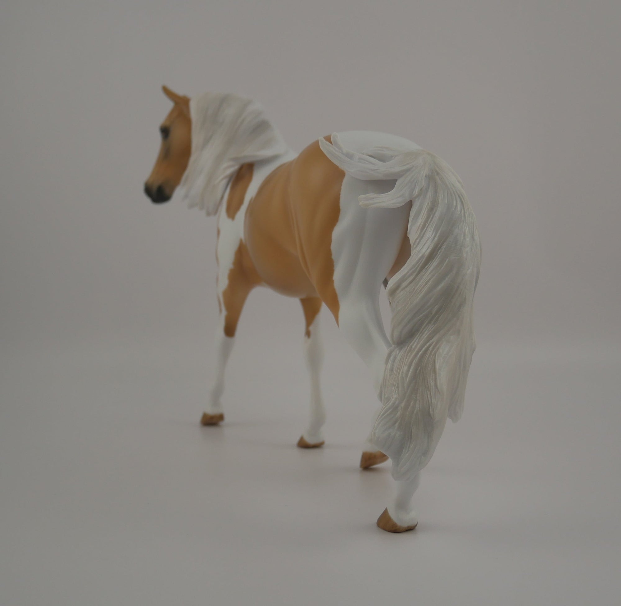 My Cincoteaque Pony-LE-? Art of the Horse Finalist Kris Gallagher EQ 2020