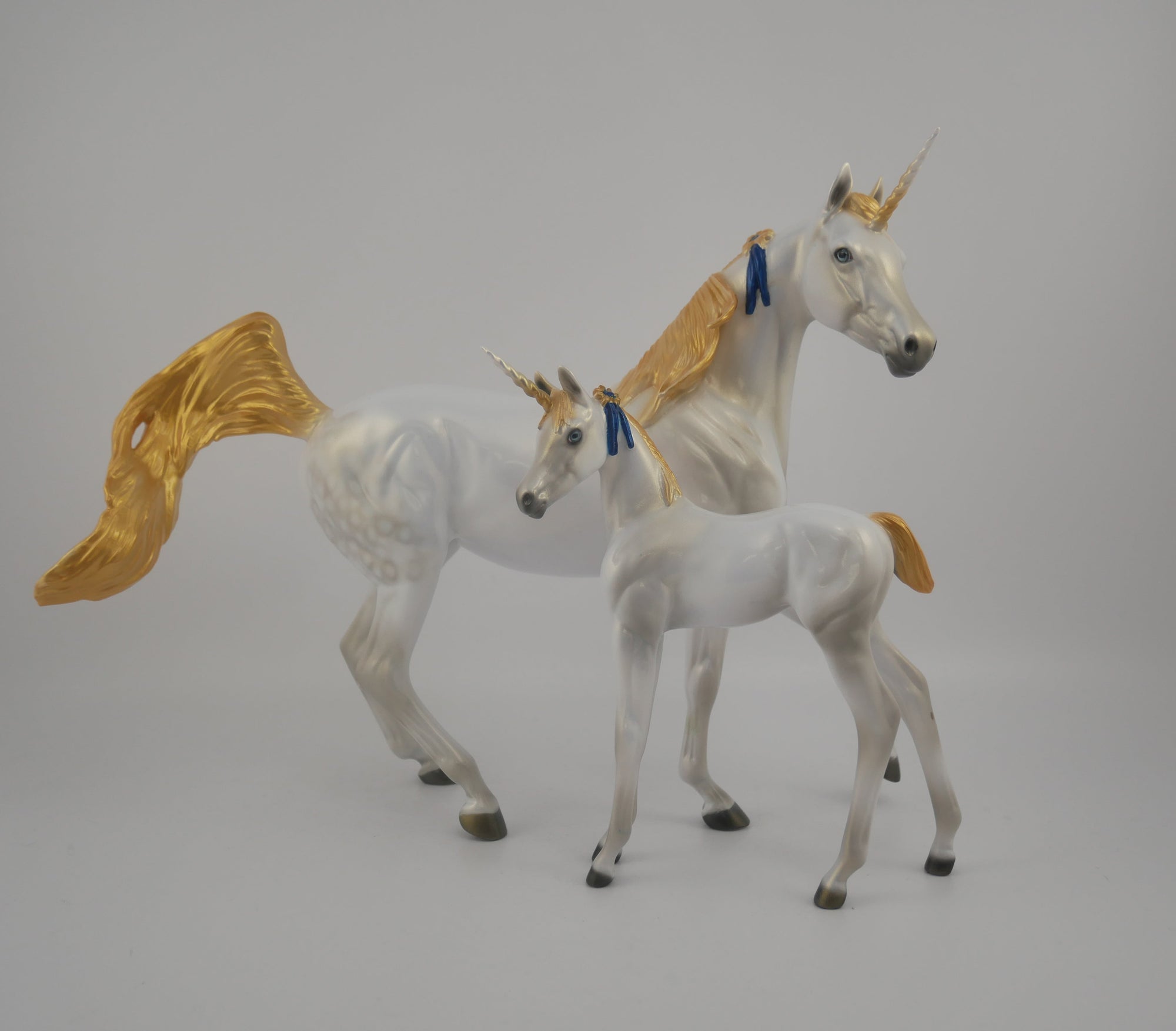 GOLDIE AND GLIMMER -- ARABIAN MARE AND FOAL WHITE UNICORN SET BY DAWN QUICK
