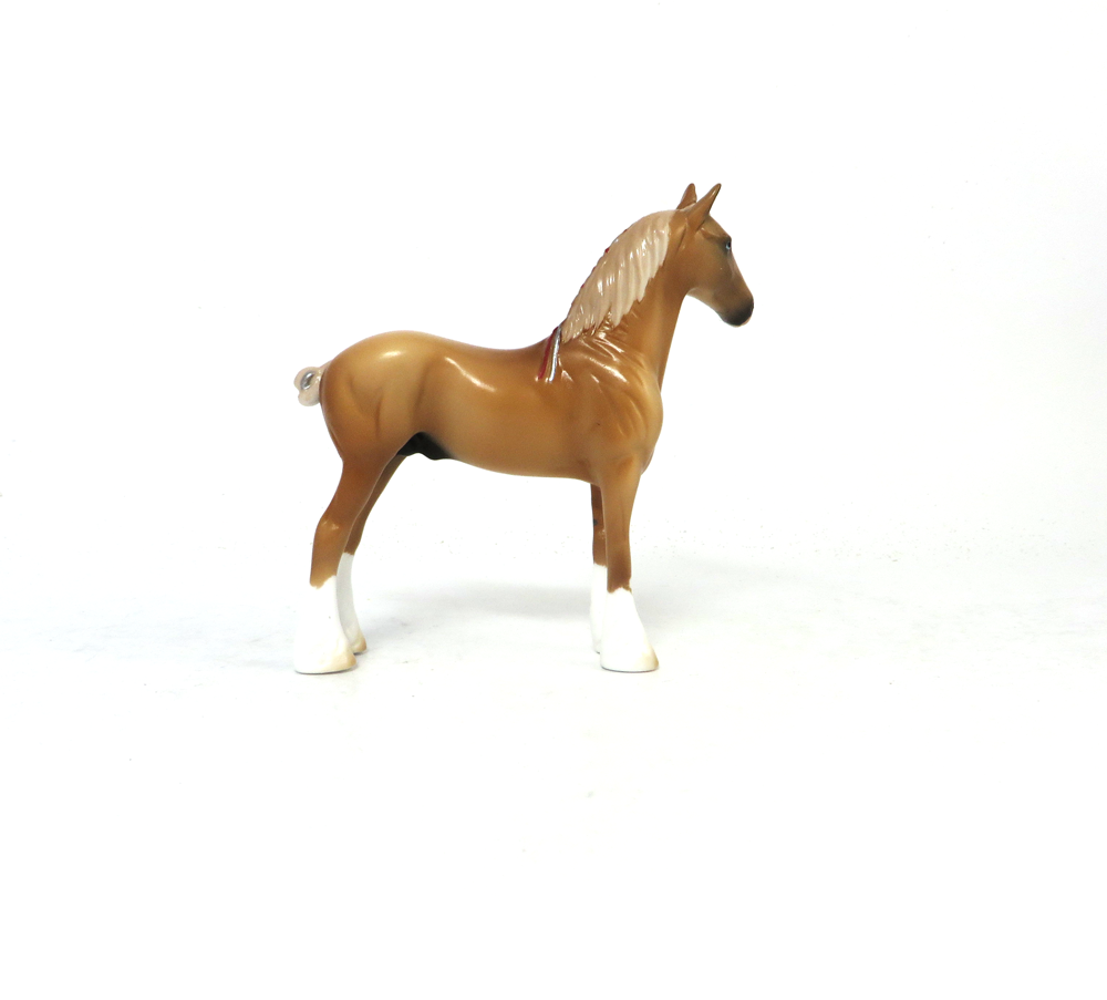 HELMET - OOAK PALOMINO DRAFT CHIP  BY AUDREY DIXON SB19