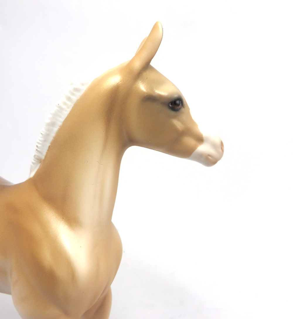 MARY MOONIE --- OOAK PALOMINO ARABIAN FOAL CUSTOM TAIL BY DAWN QUICK EA-19