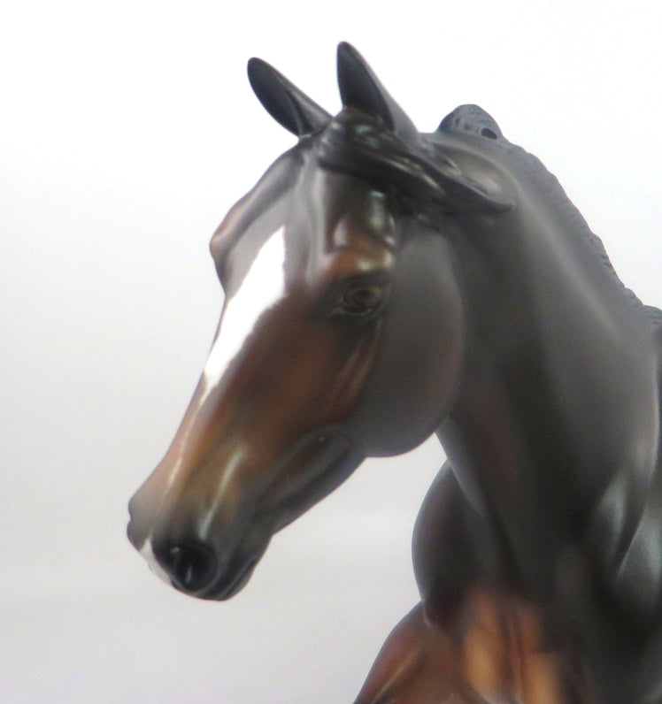 PAPA BEAR-OOAK DAPPLE BAY FOUNDATION QUARTER HORSE SB20