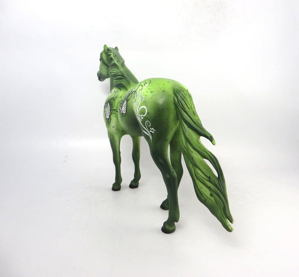 SPRING-OOAK SPRING DECORATOR MUSTANG BY DAWN QUICK  2-15-19