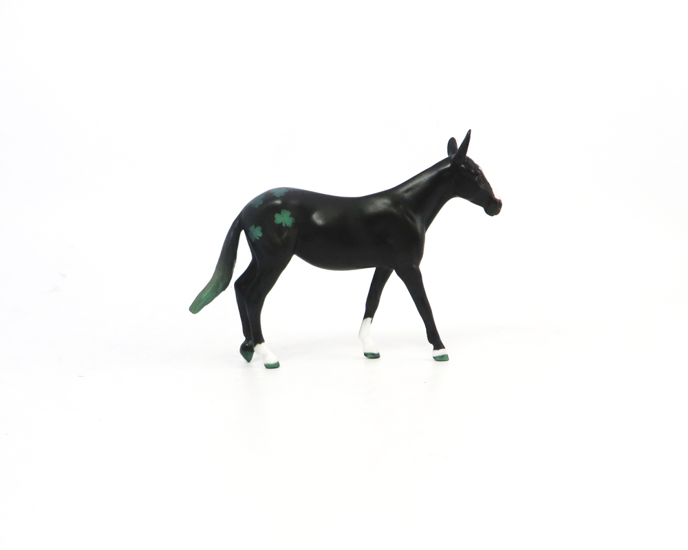 CLOVER- OOAK ST. PATRICKS DECORATOR BY AMANDA  2-15-19