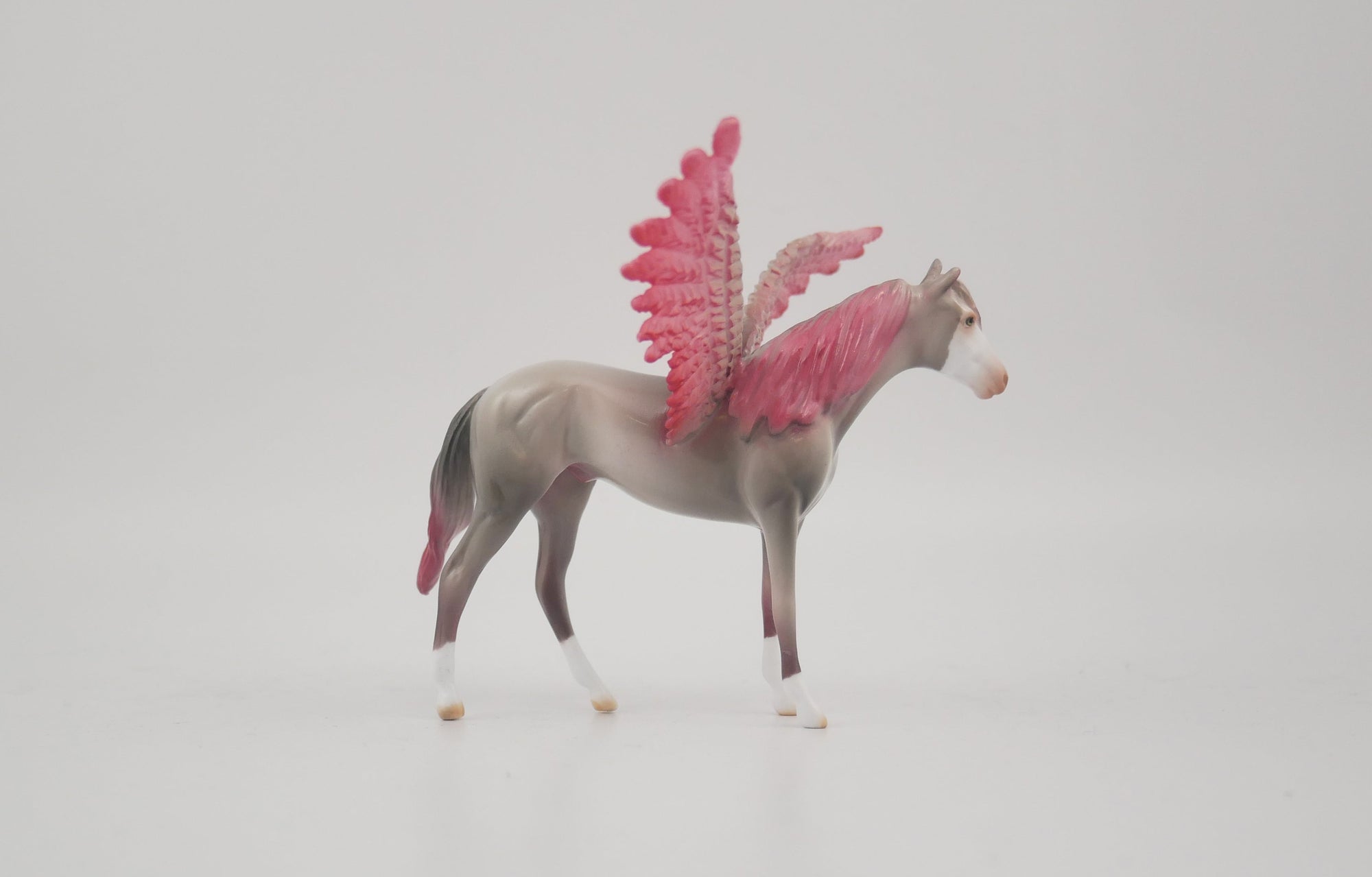 PERLE NOIR-OOAK GREY CHIP BY KAYLA WESSE EQ 2020