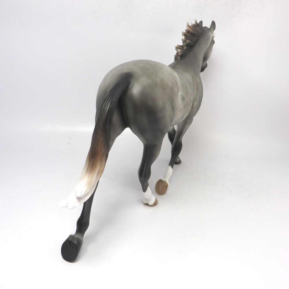 WAVE THE FLAG -- OOAK GREY PALOUSE BY SHERYL LEISURE 2-21-19