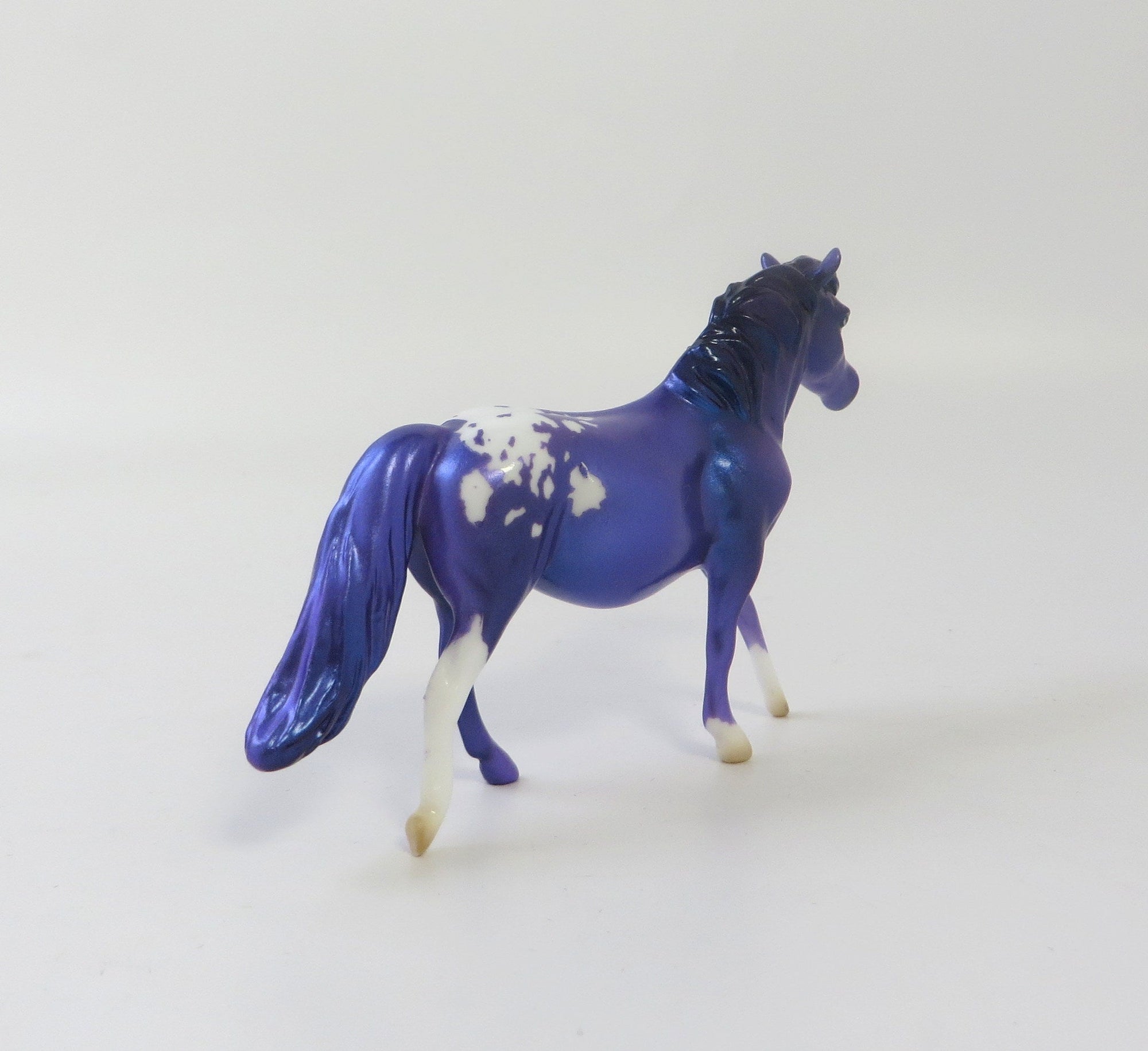 PONY AMETHYST CHIP MODEL HORSE EQ 19