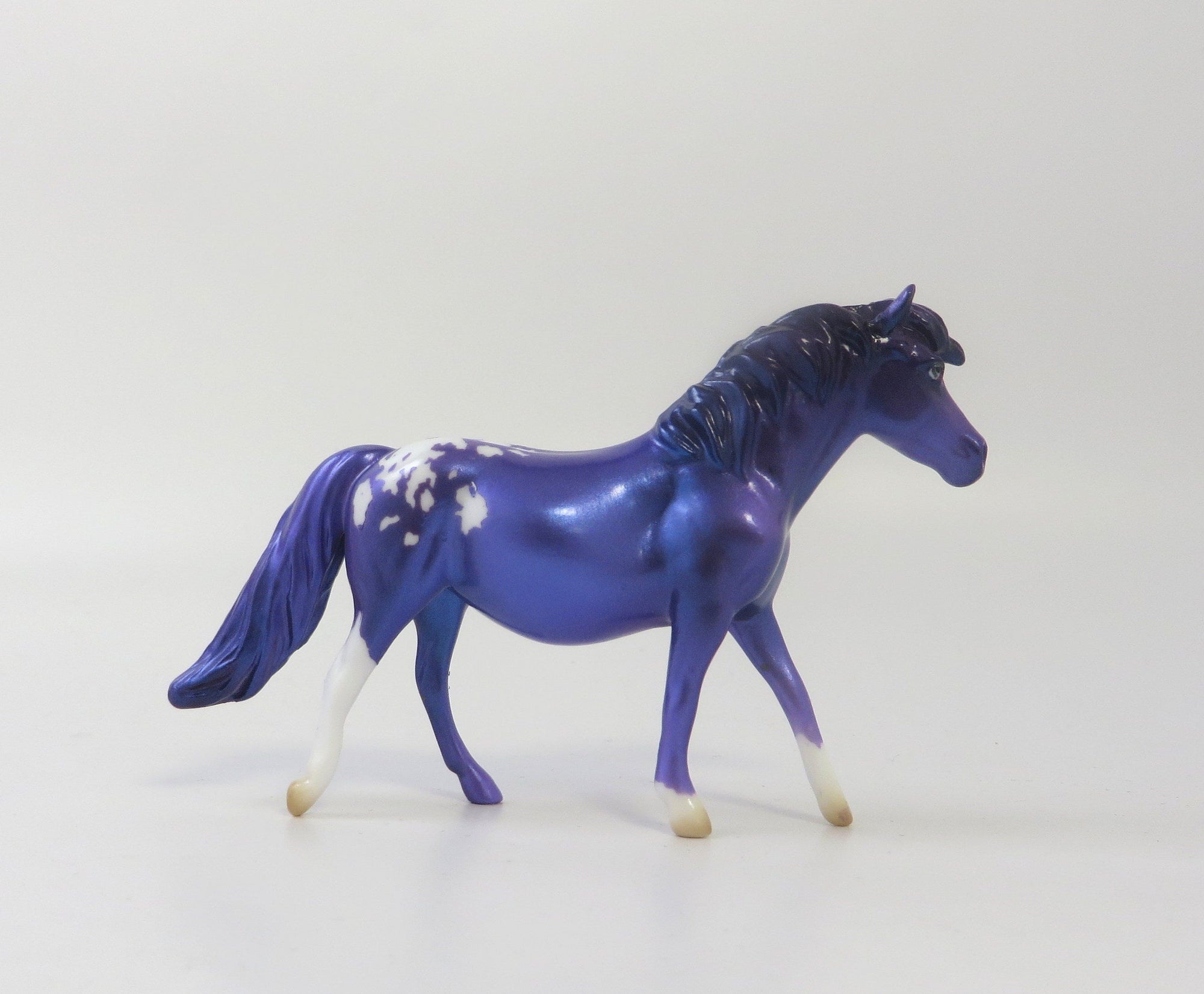 PONY AMETHYST CHIP MODEL HORSE EQ 19