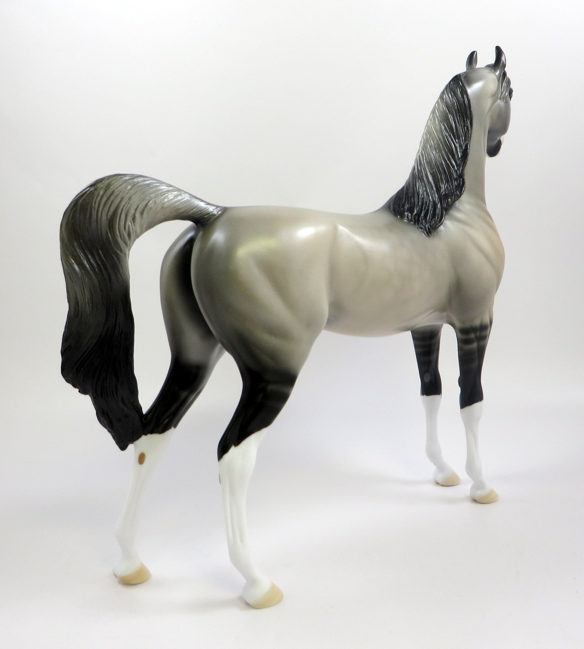 PRESTIGIOUS-OOAK GRALLA ARABIAN MODEL HORSE EQ 2019
