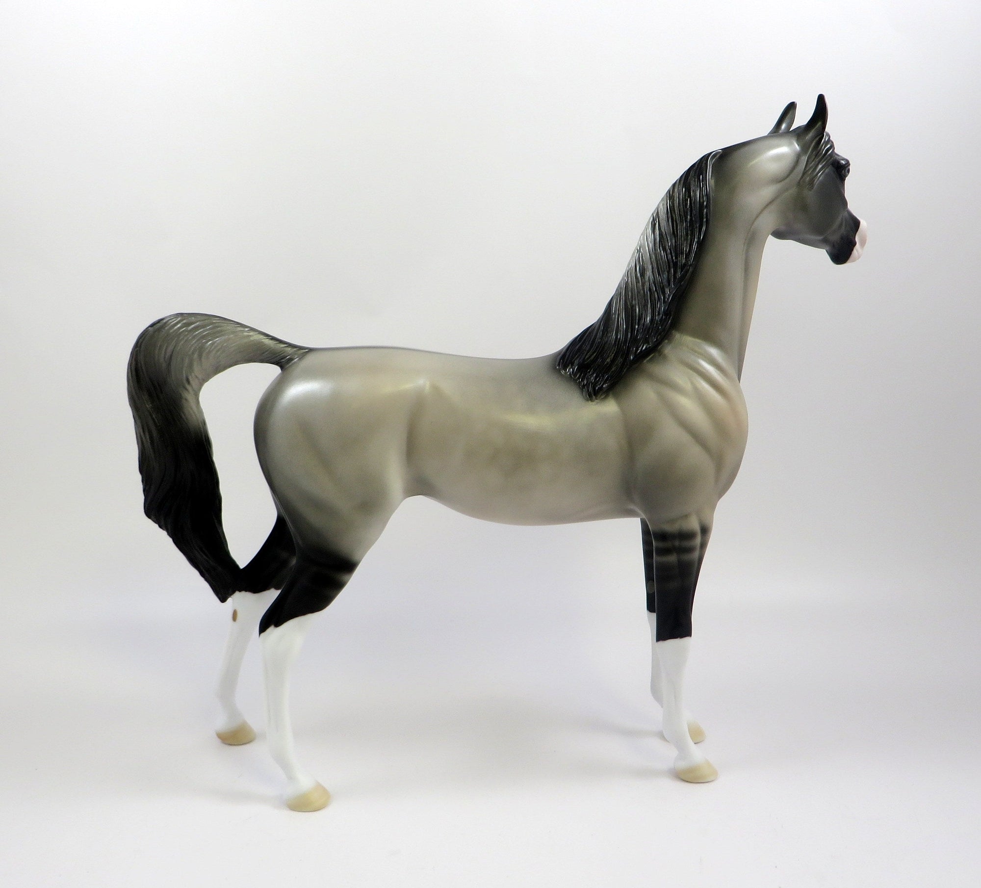 PRESTIGIOUS-OOAK GRALLA ARABIAN MODEL HORSE EQ 2019