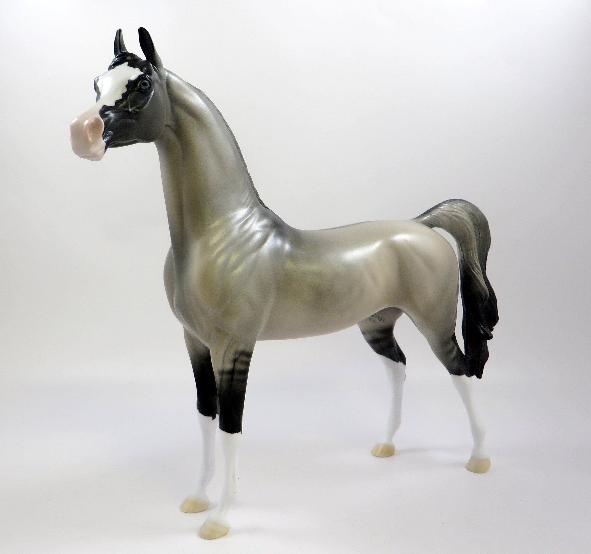 PRESTIGIOUS-OOAK GRALLA ARABIAN MODEL HORSE EQ 2019