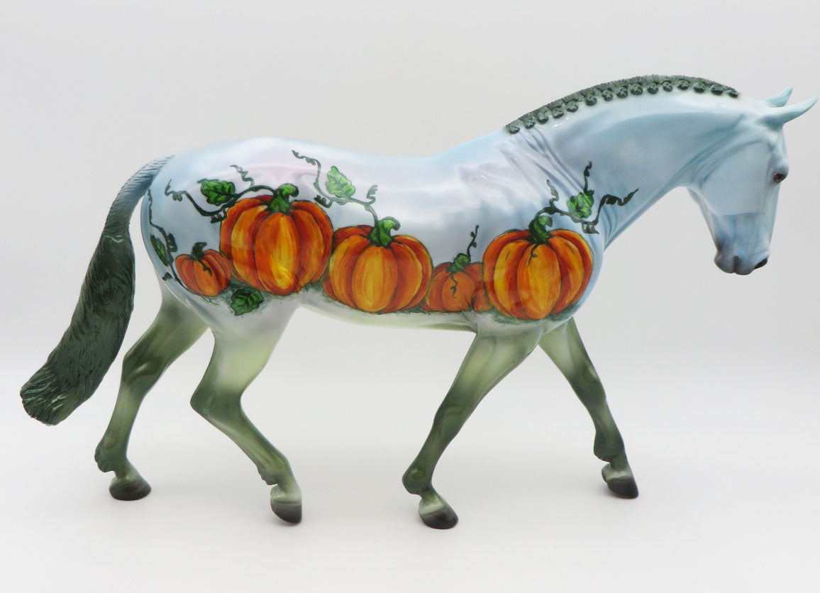PUMPKIN PATCH - OOAK -  HALLOWEEN/FALL DECORATOR - IRISH DRAFTER PAINTED BY DAWN QUICK - BEST OFFERS 10/14/22