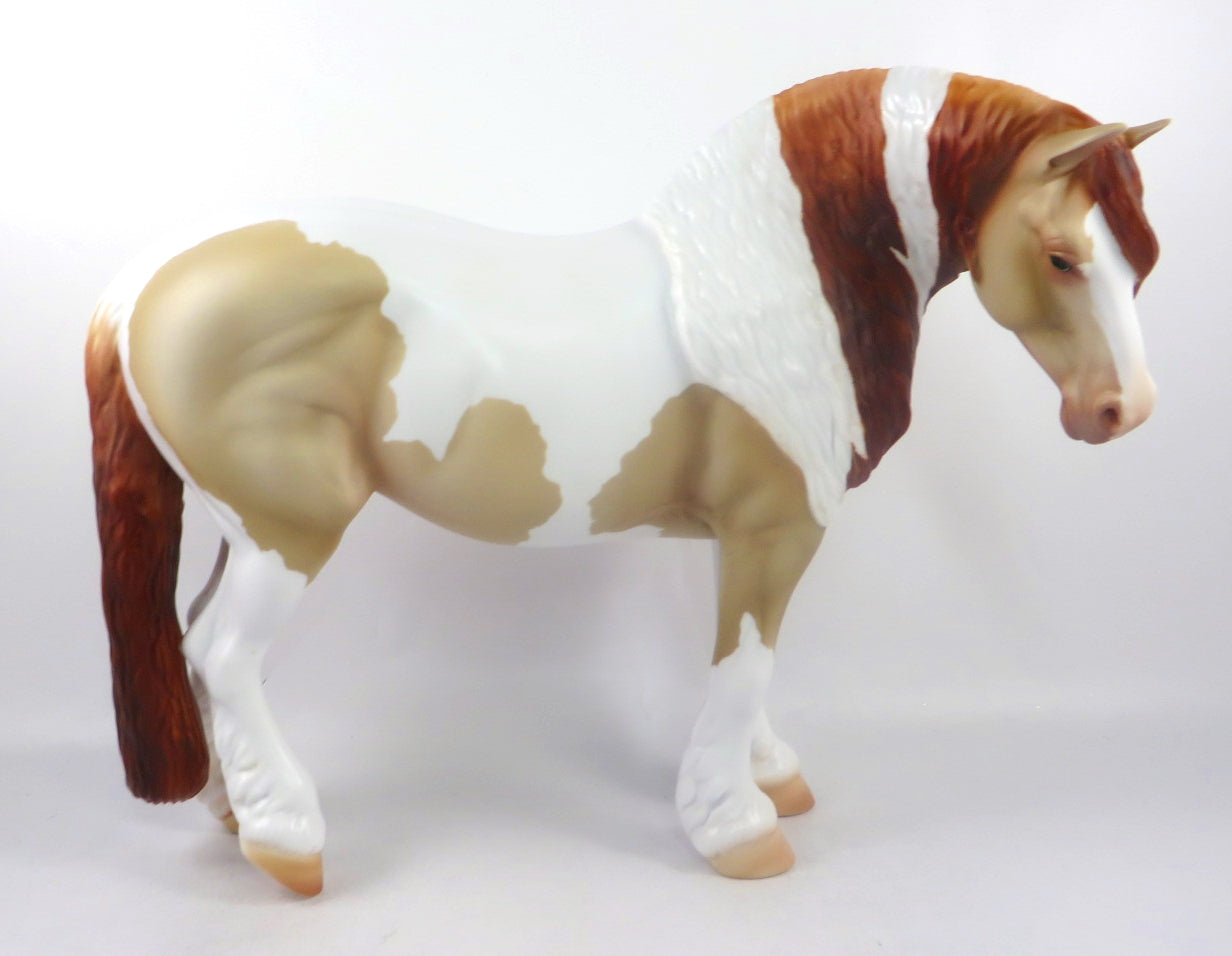 PUNT-LE-15 CHAMPAGNE TOBIANO HEACY DRAFT MARE MODEL HORSE SB20