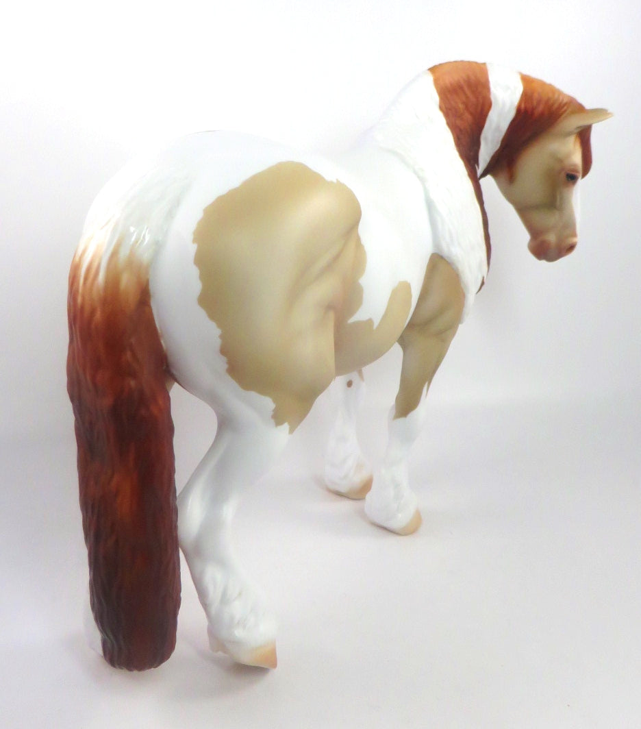 PUNT-LE-15 CHAMPAGNE TOBIANO HEACY DRAFT MARE MODEL HORSE SB20