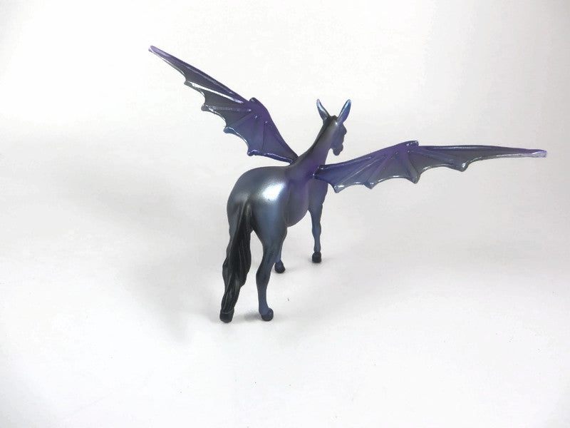 PHANTO -OOAK HALLOWEEN DECORATOR MULE BAT CHIP BY MISSY FOX MM 19