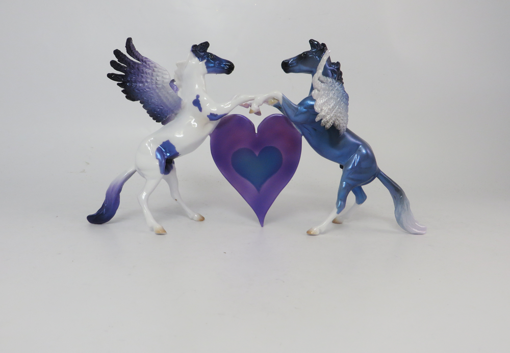 SWEET HEARTS- OOAK  DOUBLE REARING PEGACHIPS HEART VALENTINE DECORATOR SB19