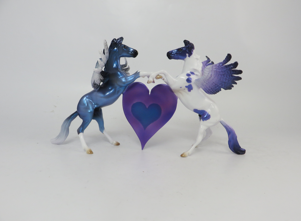 SWEET HEARTS- OOAK  DOUBLE REARING PEGACHIPS HEART VALENTINE DECORATOR SB19