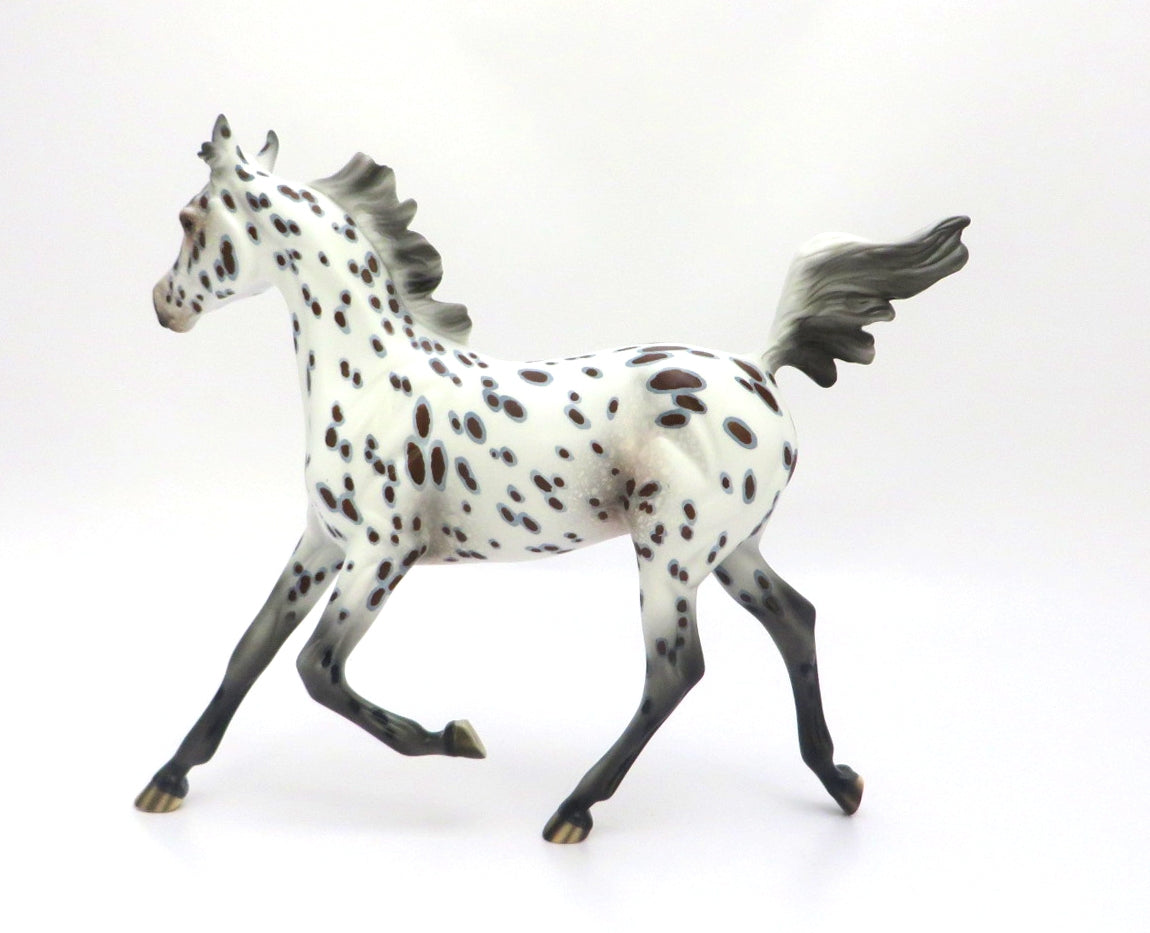 RAISIN PIE - LE-6 DARK BAY LEOPARD APPALOOSA YEARLING MODEL HORSE EA/MW 20