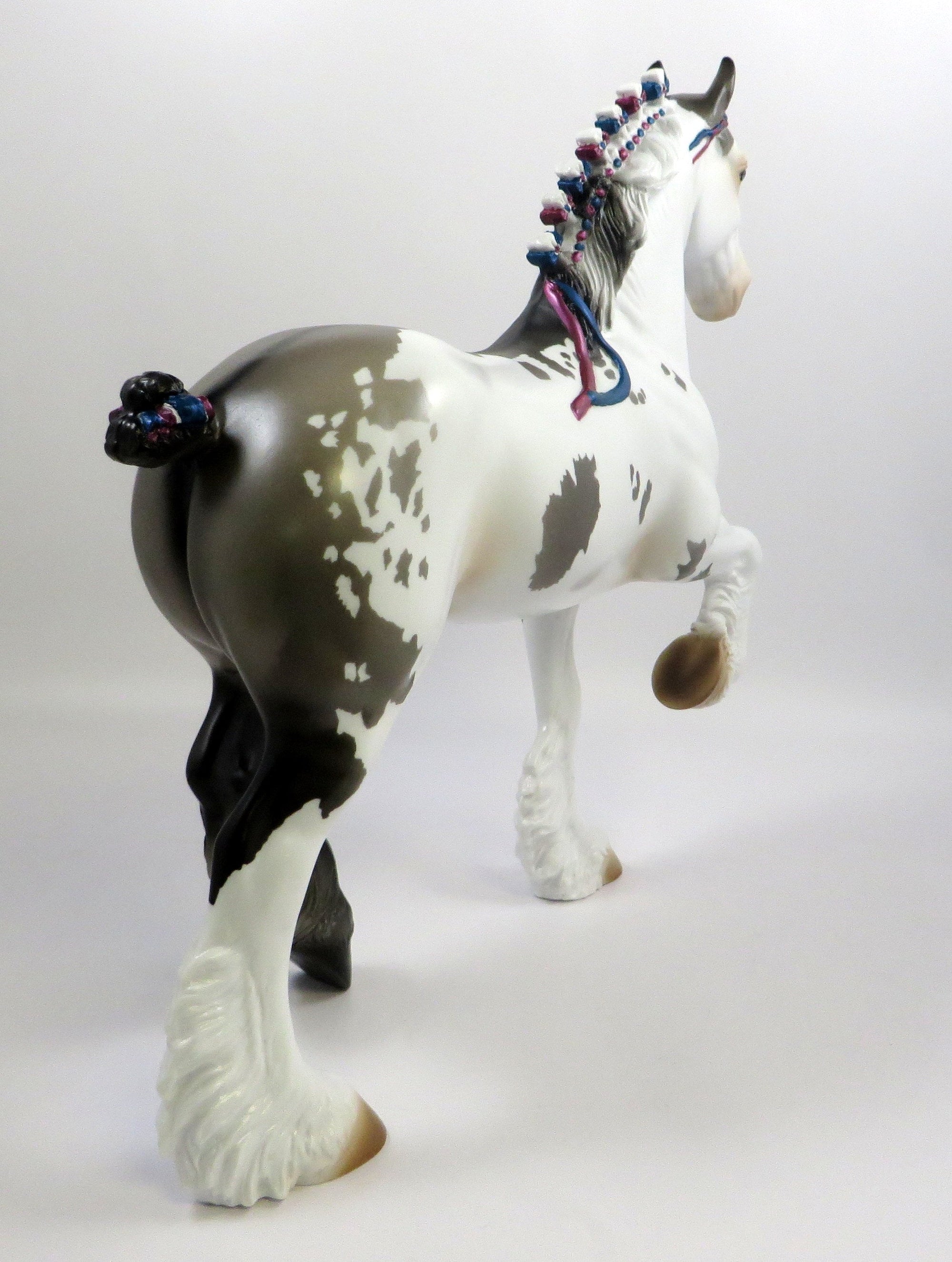 REGAL BEAGLE -- OOAK GRULLA PINTO TROTTING DRAFTER BY AUDREY DIXON EQ19