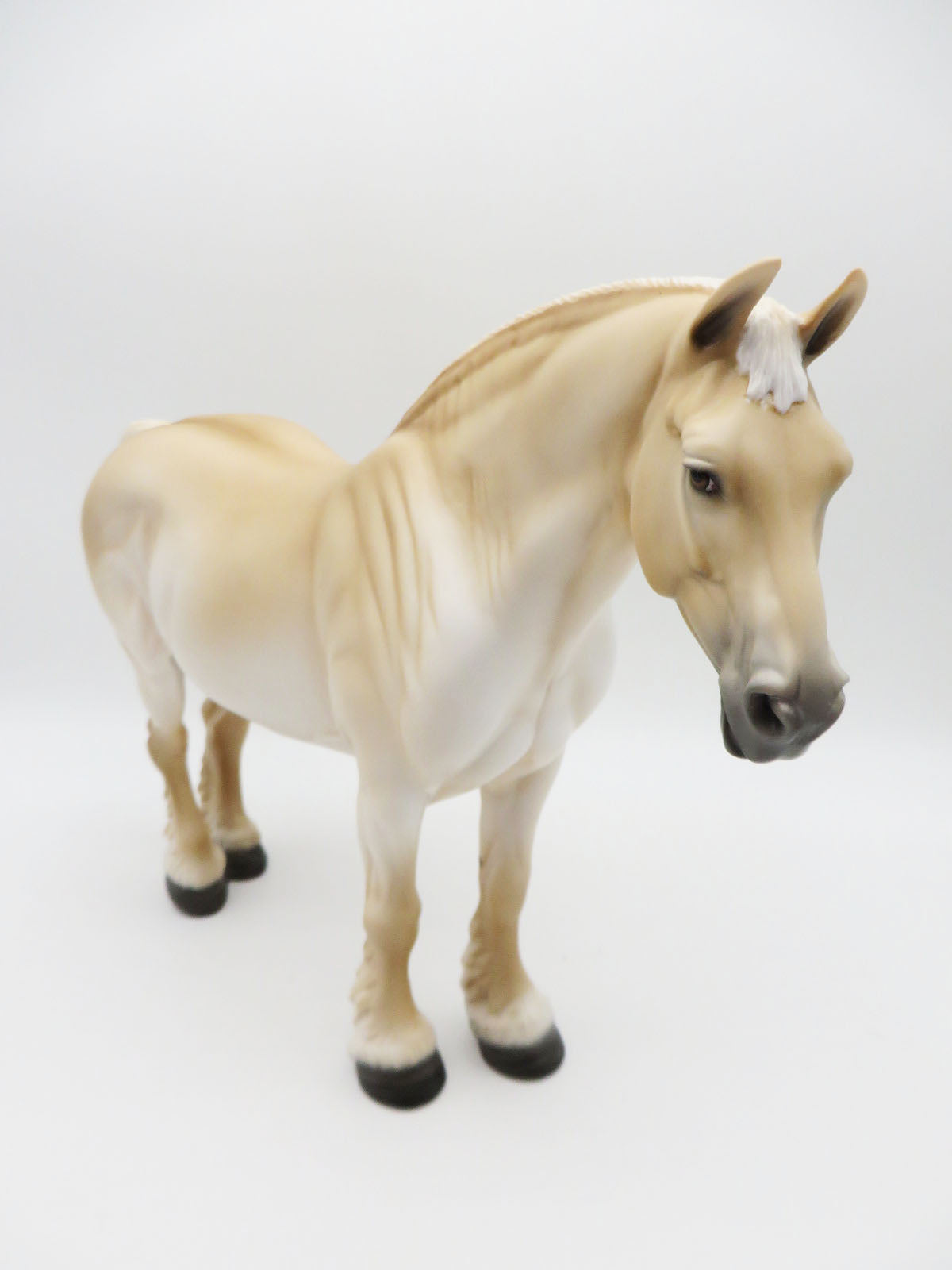Rebel Without A Claus - OOAK - Palomino Heavy Draft Mare - Painted by Ellen Robbins - CT22