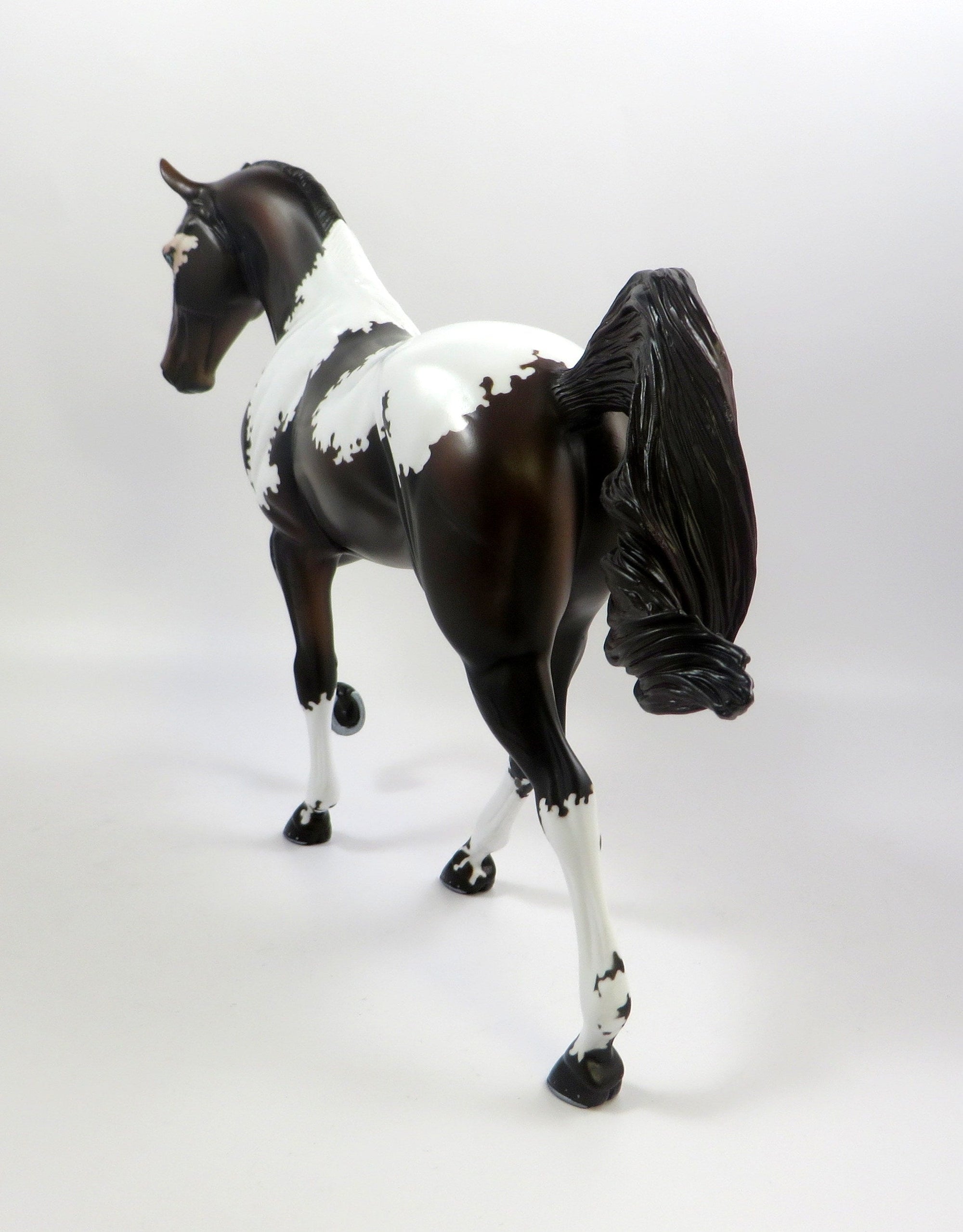REGENCY-OOAK BAY PAINT TWH MODEL HORSE EQ 19