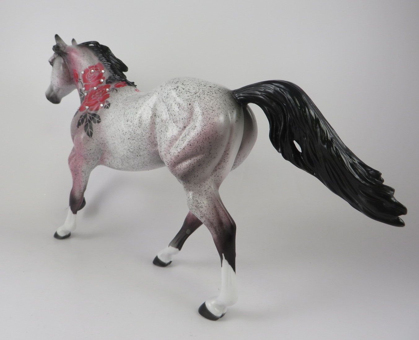 PHANTOM ROSE -LE-10 ROSE HALLOWEEN DECORATOR BY DAWN QUICK MM19