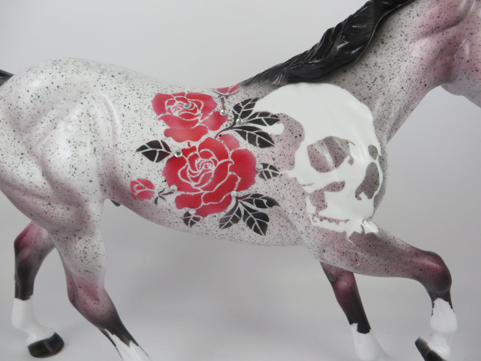 PHANTOM ROSE -LE-10 ROSE HALLOWEEN DECORATOR BY DAWN QUICK MM19