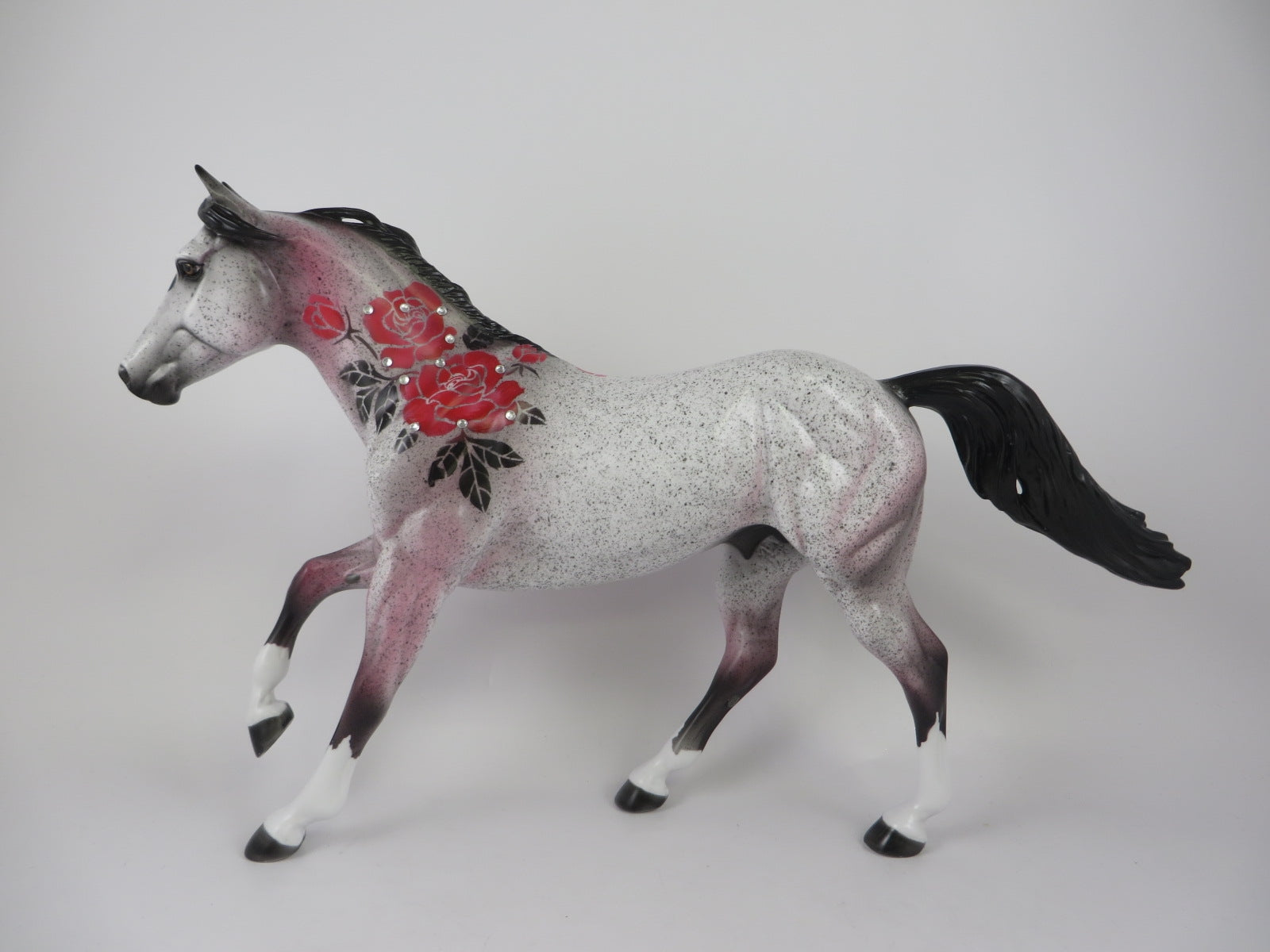 PHANTOM ROSE -LE-10 ROSE HALLOWEEN DECORATOR BY DAWN QUICK MM19