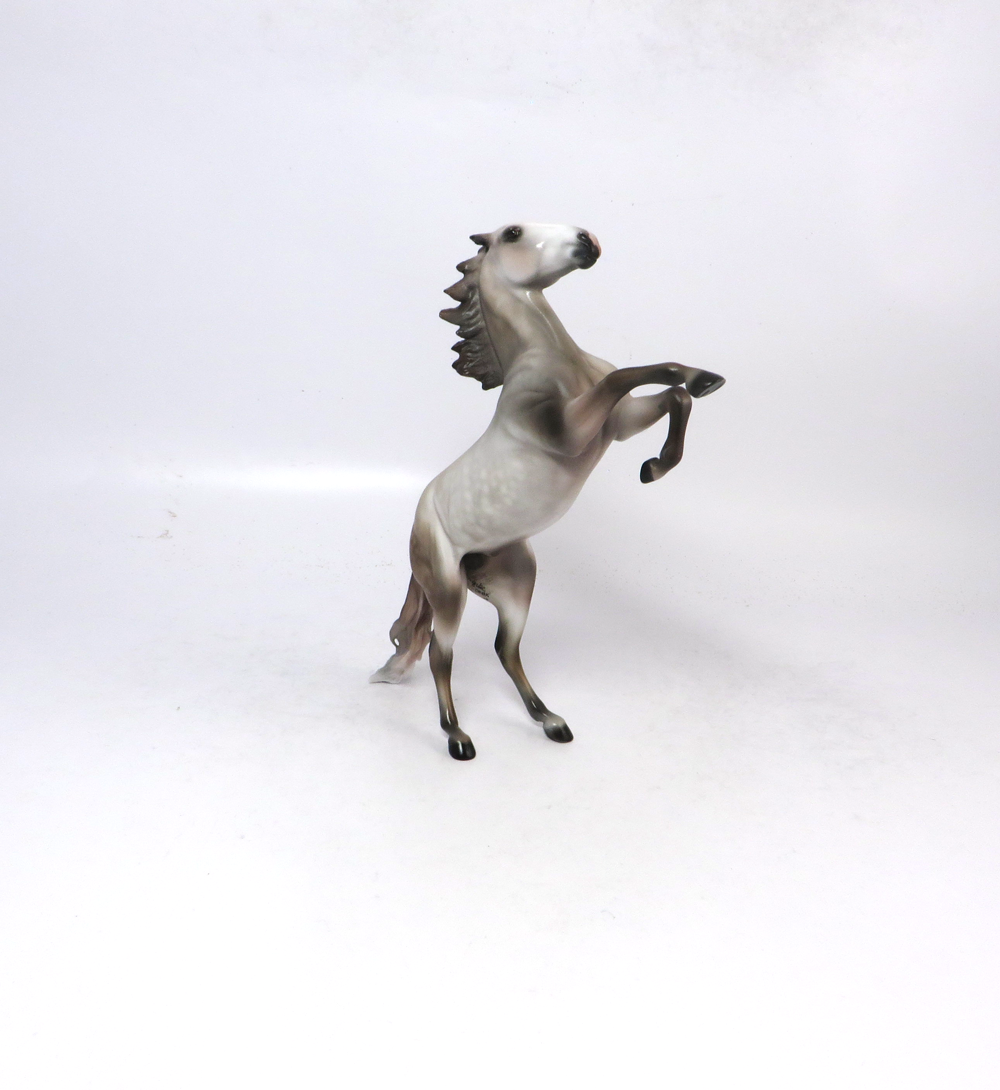 PASSER-- OOAK DAPPLED ROSE GREY MUSTANG PEBBLE BY JULIE KEIM SB19