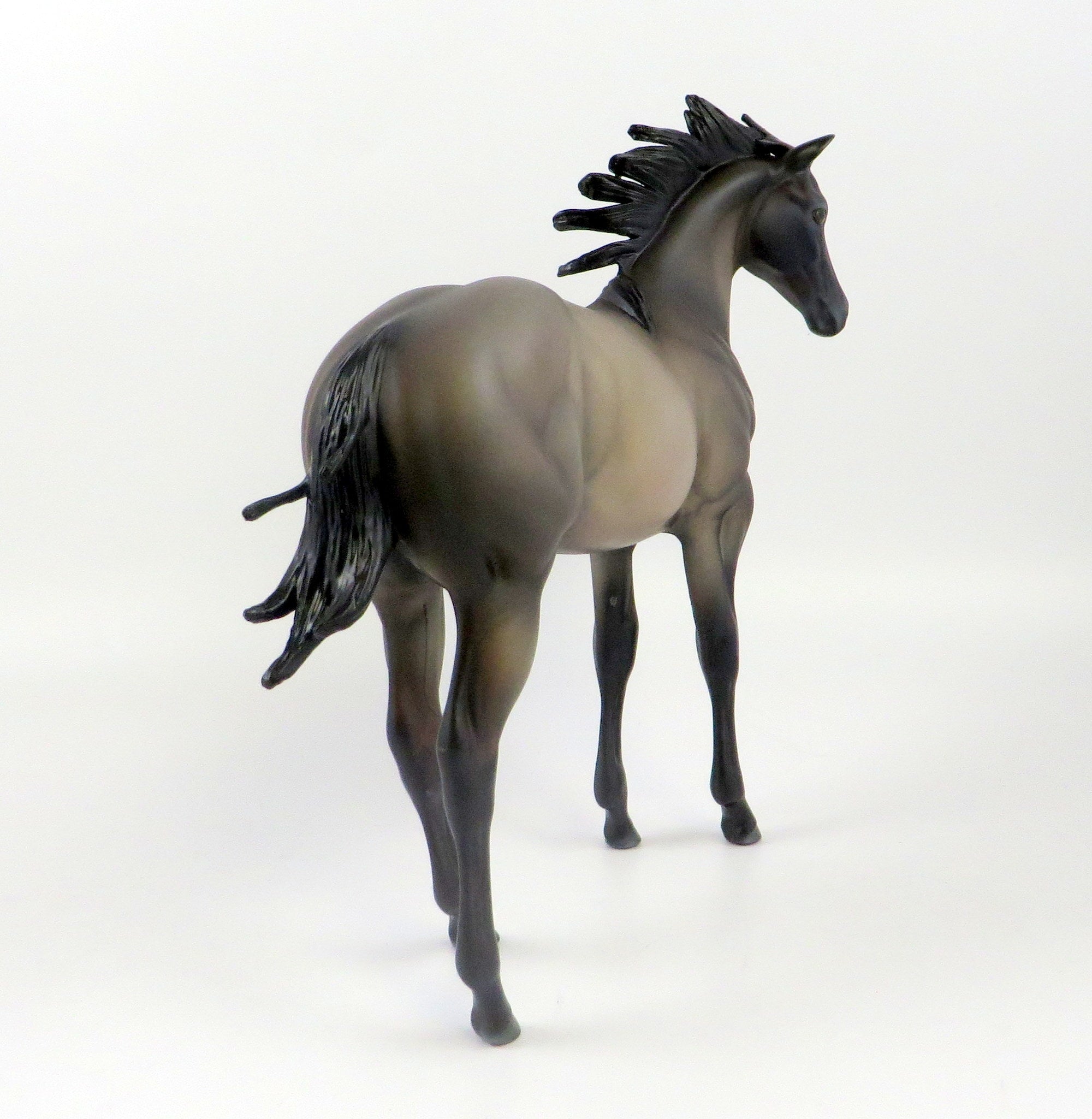 ROUL-OOAK BLUE ROAN WEANLING MODEL HORSE EQ 19