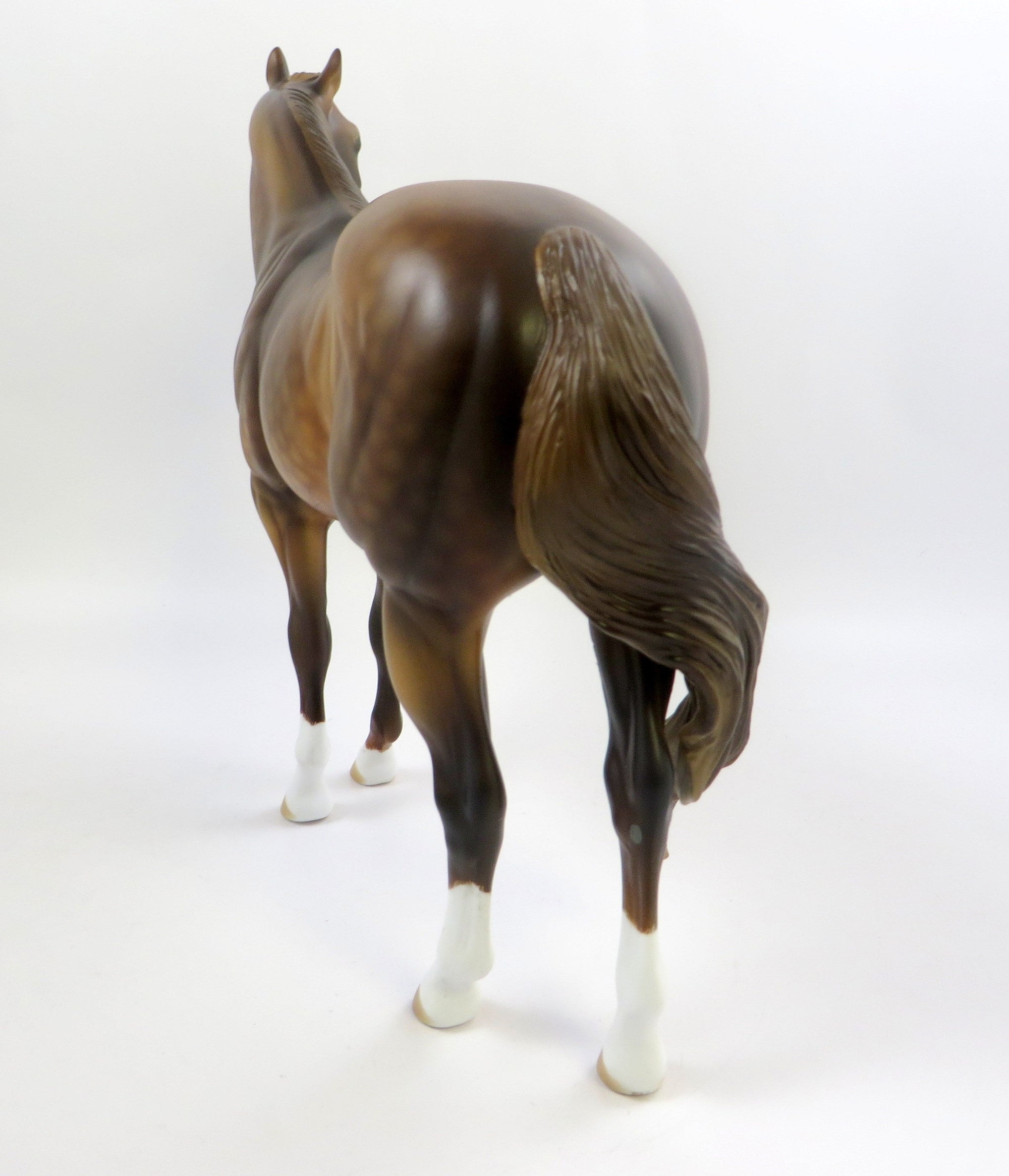 ROYAL CHOCOLATE-OOAK LIVER CHESTNUT ISH MODEL HORSE EQ 2019