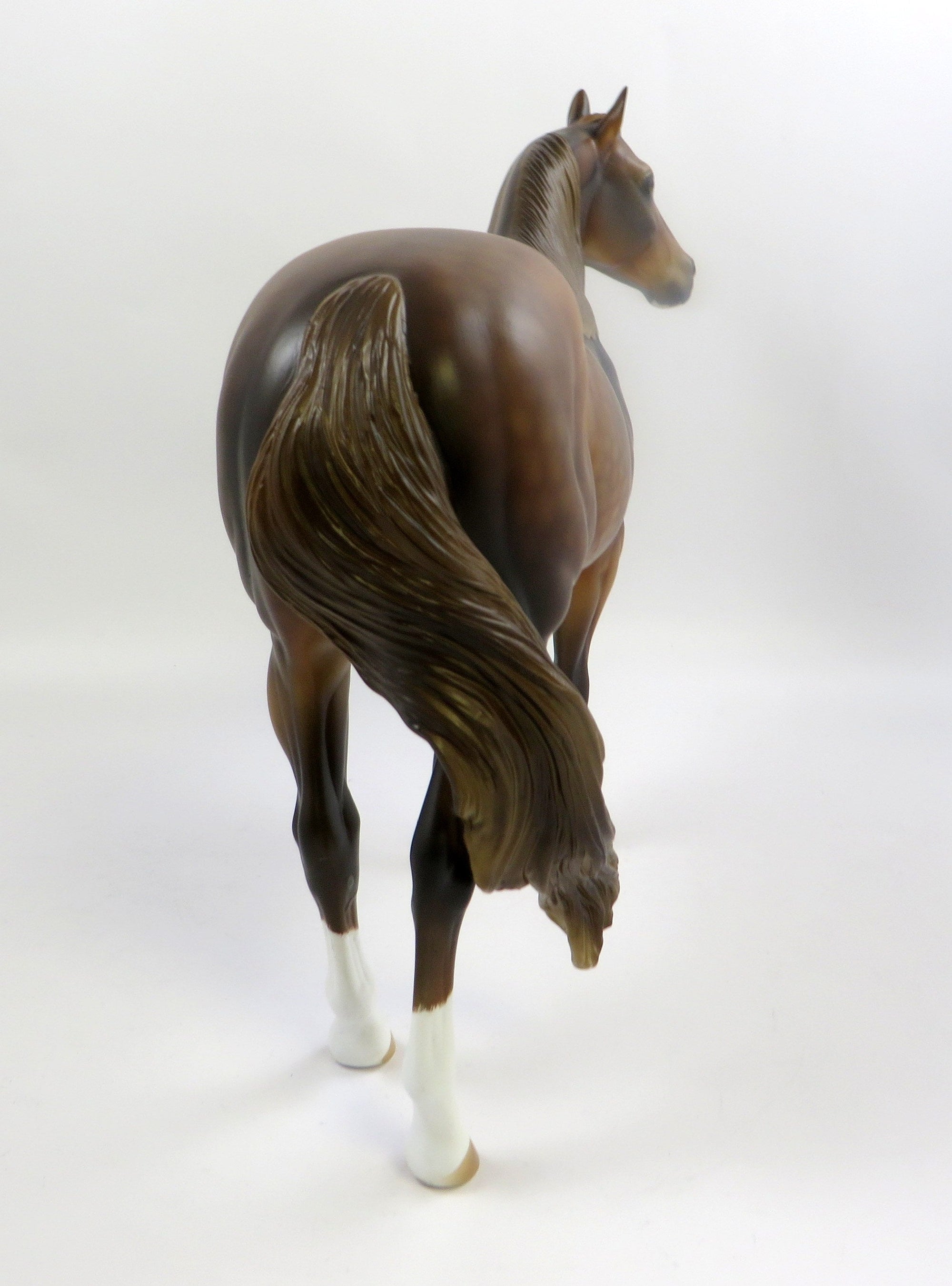ROYAL CHOCOLATE-OOAK LIVER CHESTNUT ISH MODEL HORSE EQ 2019