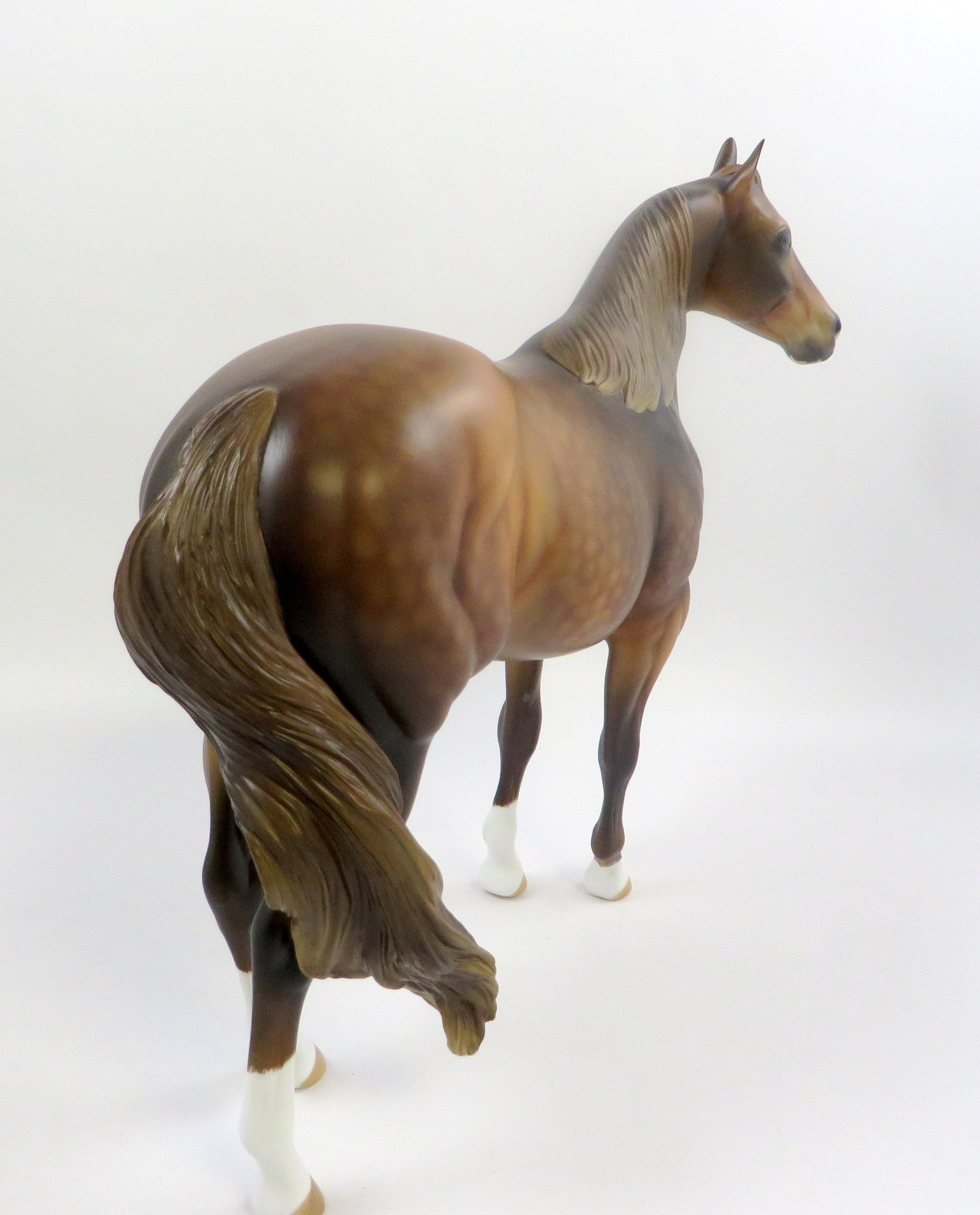 ROYAL CHOCOLATE-OOAK LIVER CHESTNUT ISH MODEL HORSE EQ 2019