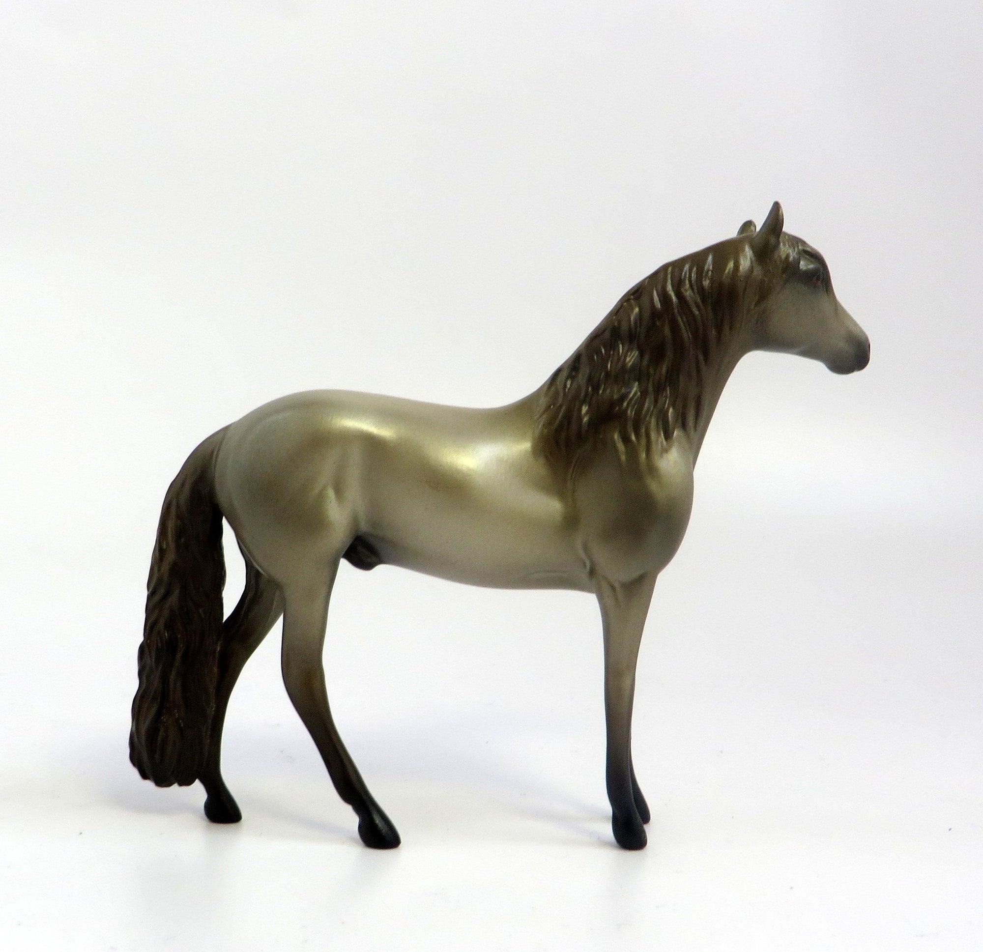 ROYAL HARE-OOAK CHAMPAGNE  ANDALUSIAN EQ 2019