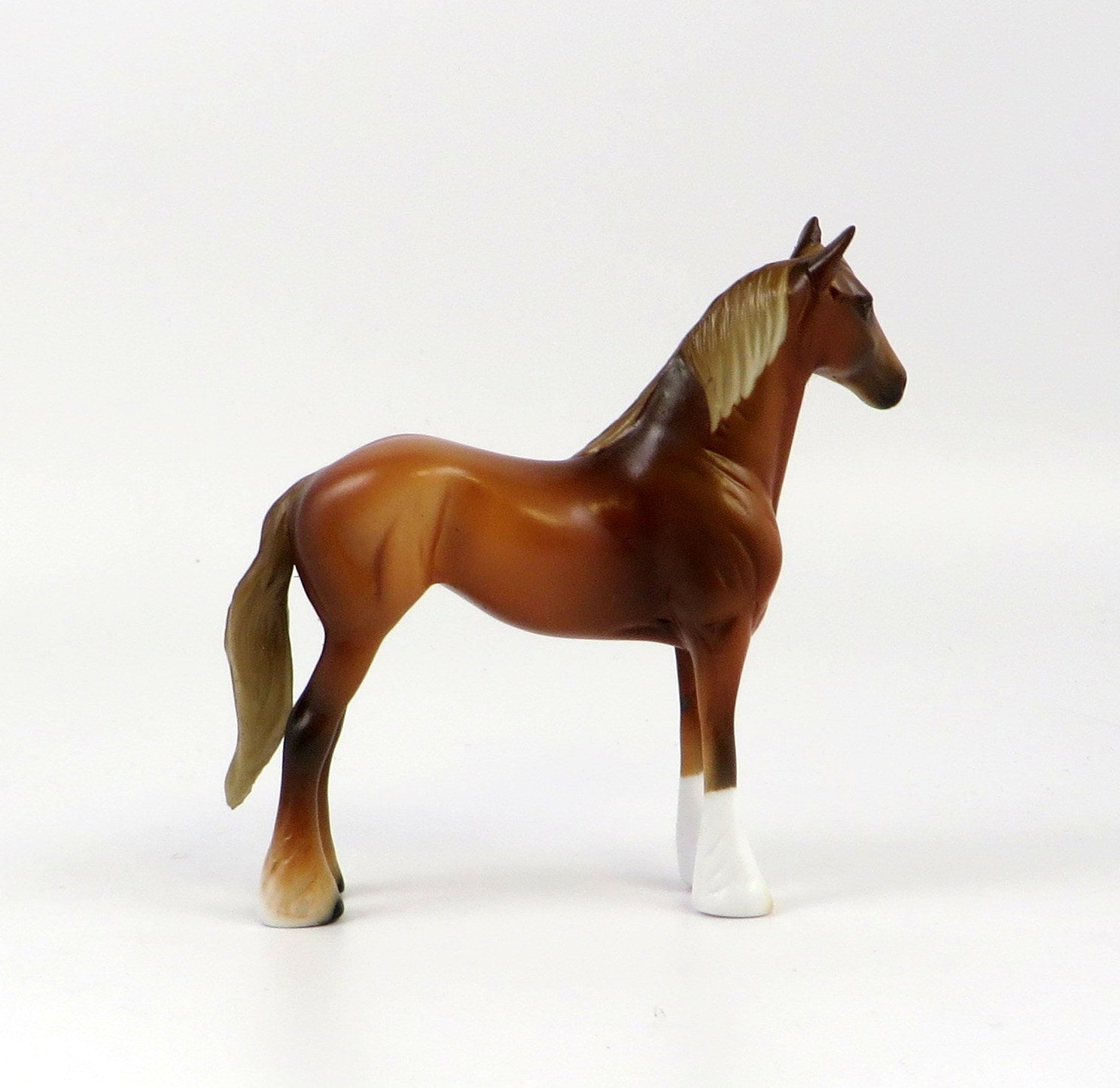 ROYSE-OOAK FLAXEN CHESTNUT STANDING DRAFT CHIP MODEL HORSE EQ 19