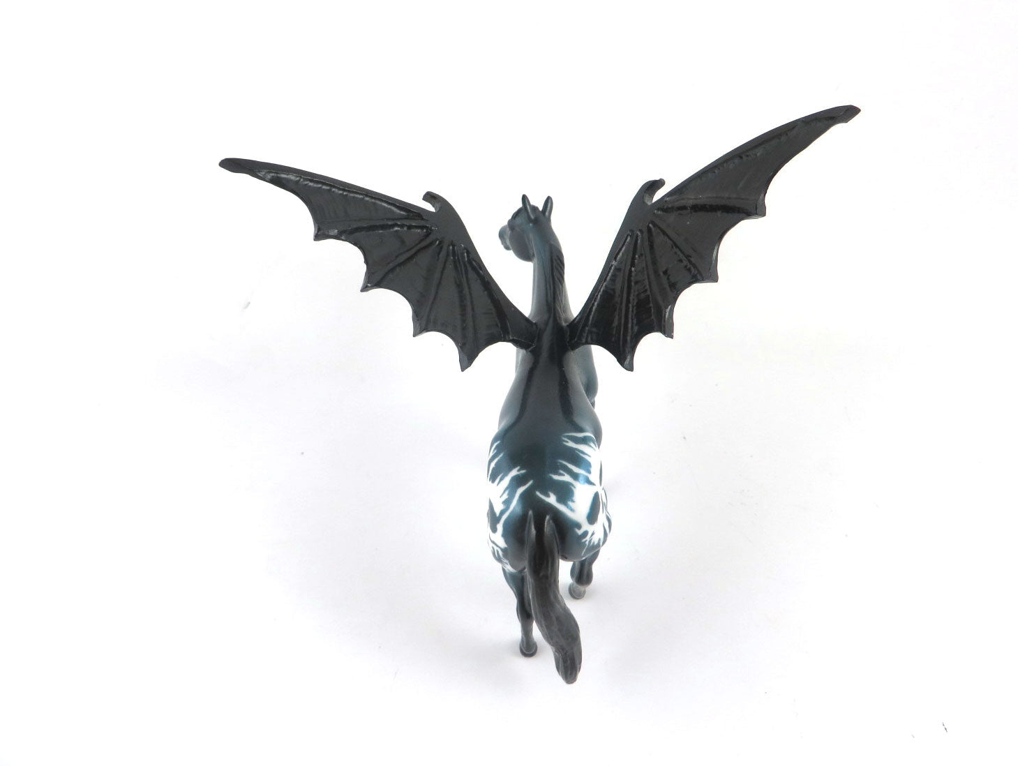 RUNE-OOAK BLUE STOCK BAT CHIP DECORATOR BY KAYLA WESSE MM19