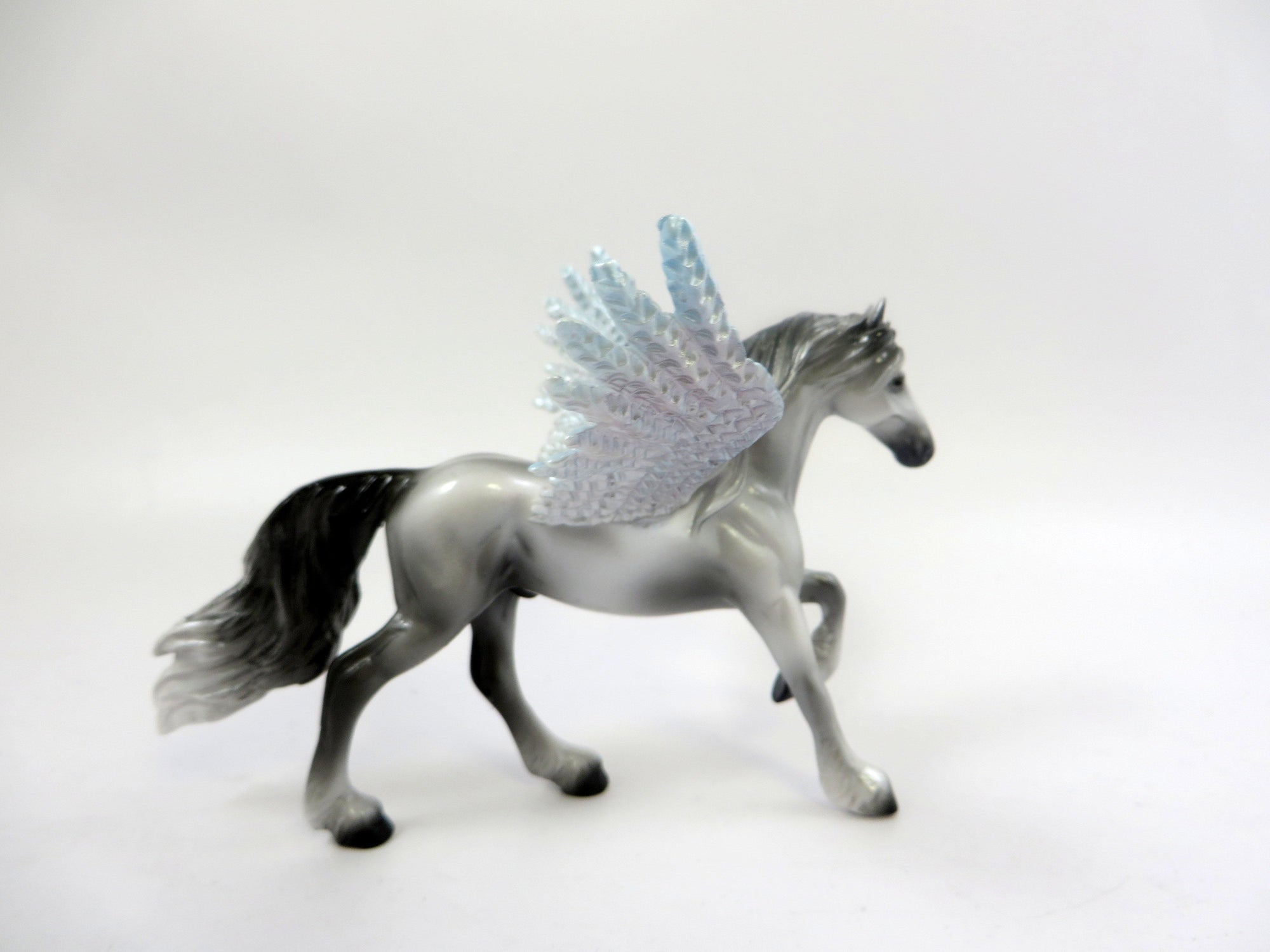 SARAC-OOAK DAPPLE GREY FRESIAN MODEL HORSE EQ 2019