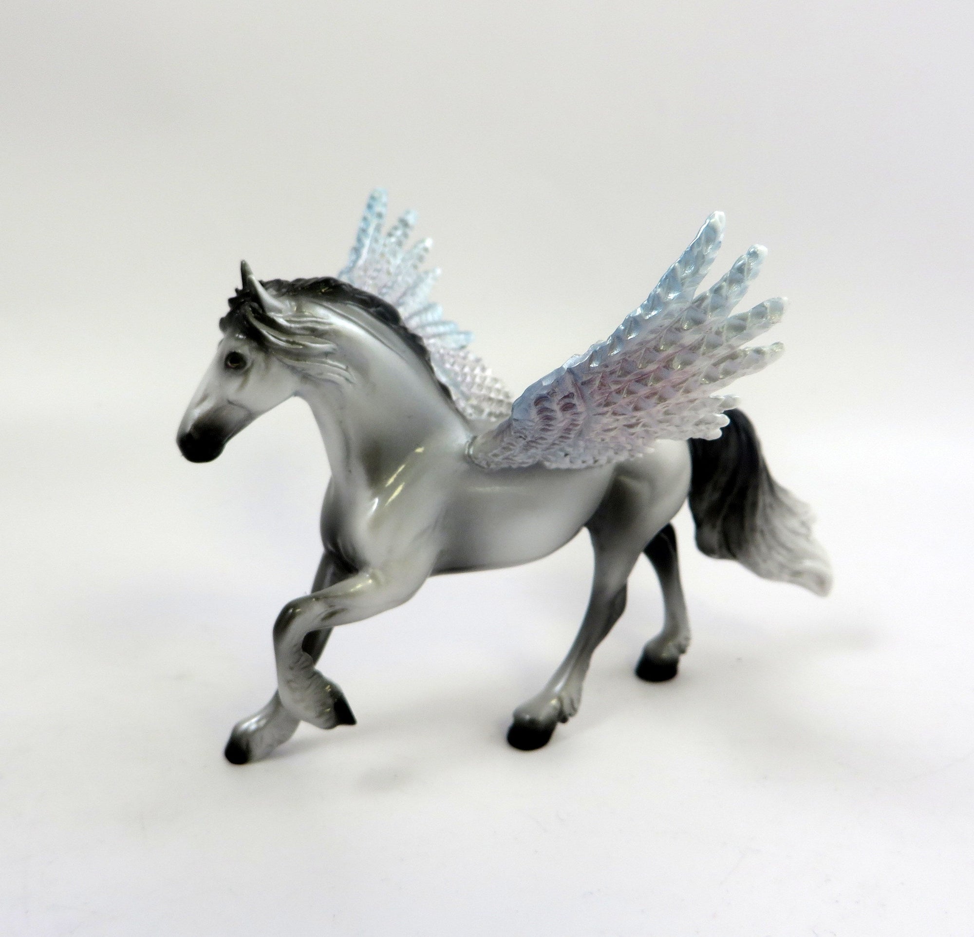 SARAC-OOAK DAPPLE GREY FRESIAN MODEL HORSE EQ 2019