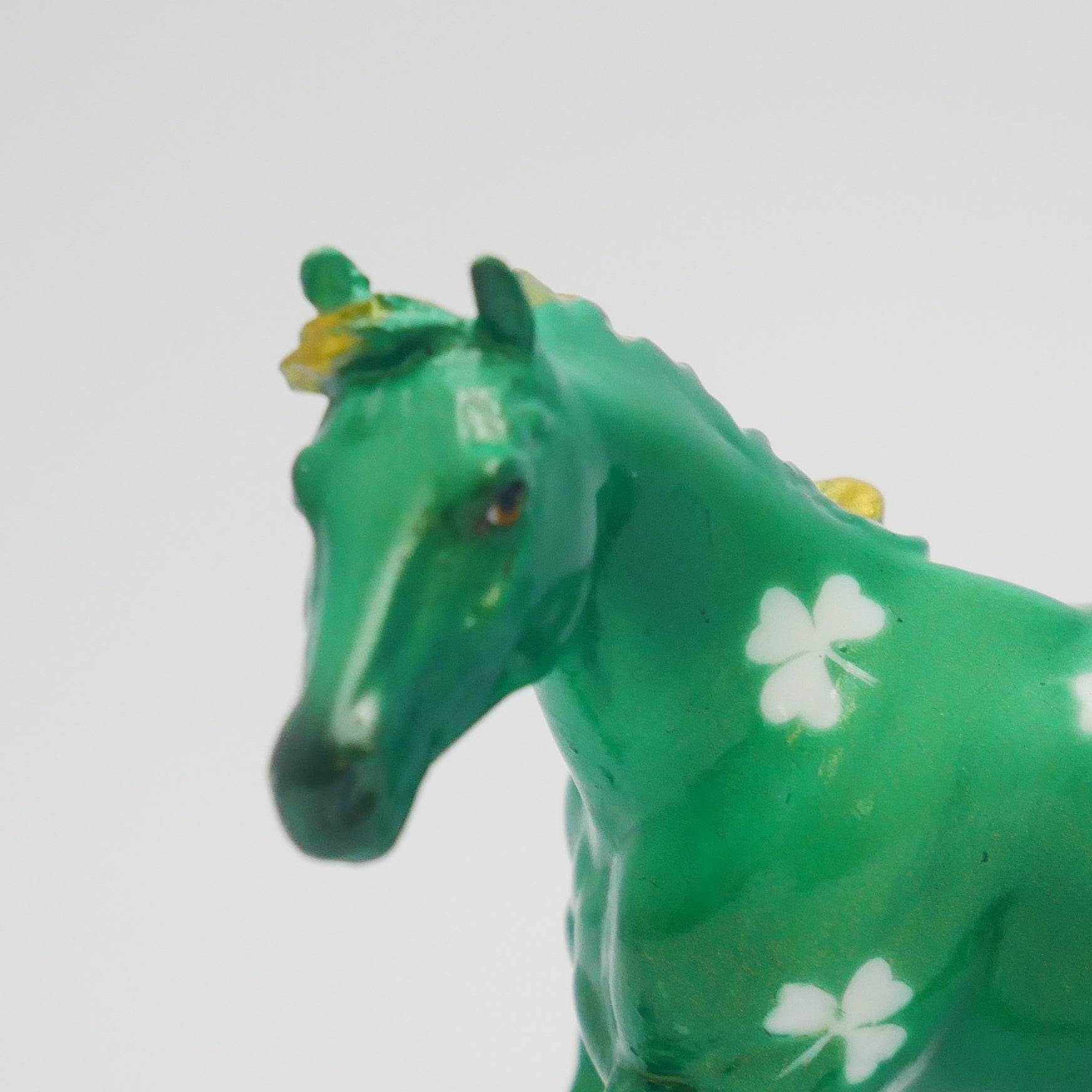 SASSY LASSIE - OOAK ST. PATRICKS DAY DECO CUTTER CHIP BY JAS FANNING 3/13/20