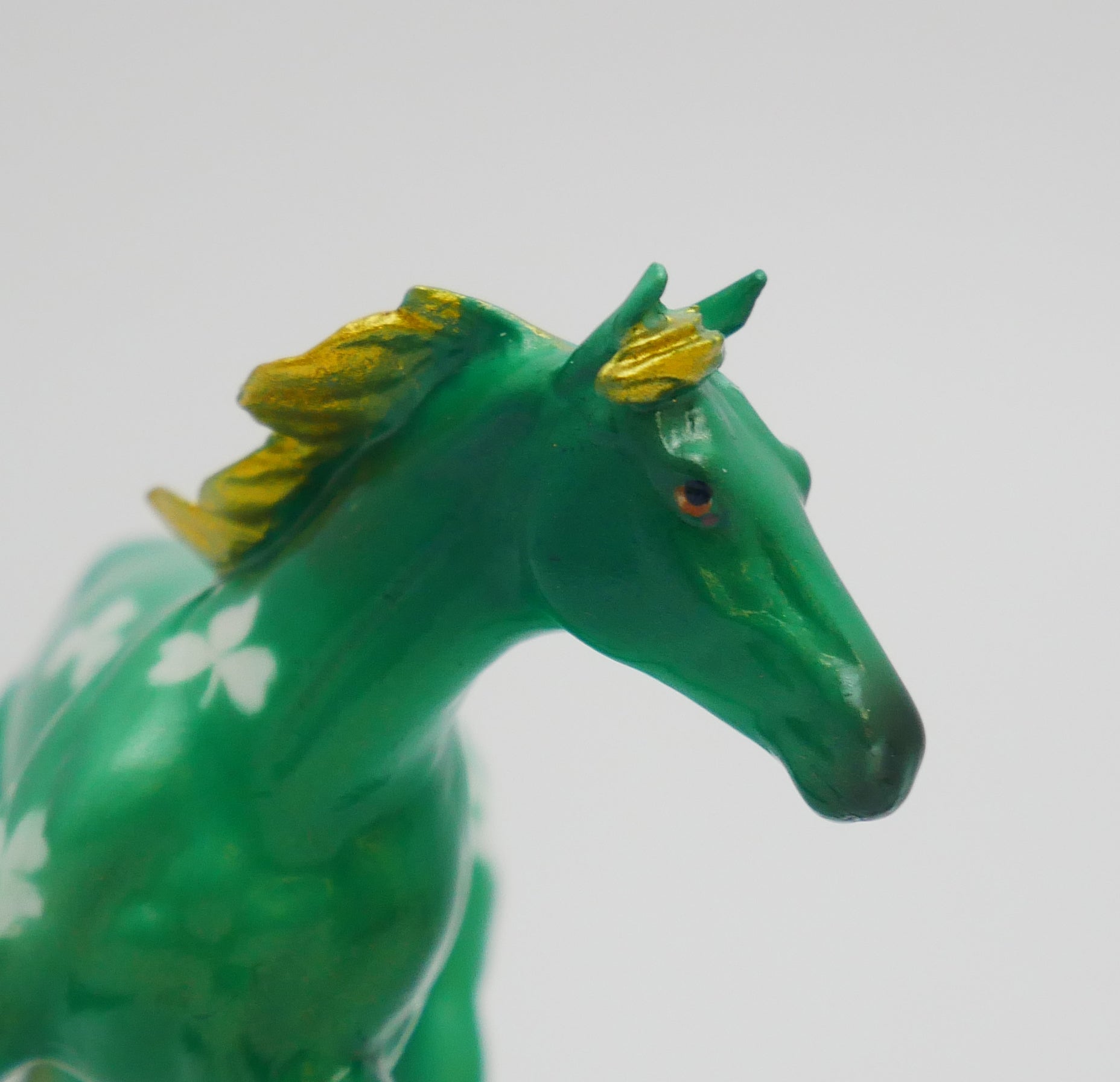 SASSY LASSIE - OOAK ST. PATRICKS DAY DECO CUTTER CHIP BY JAS FANNING 3/13/20