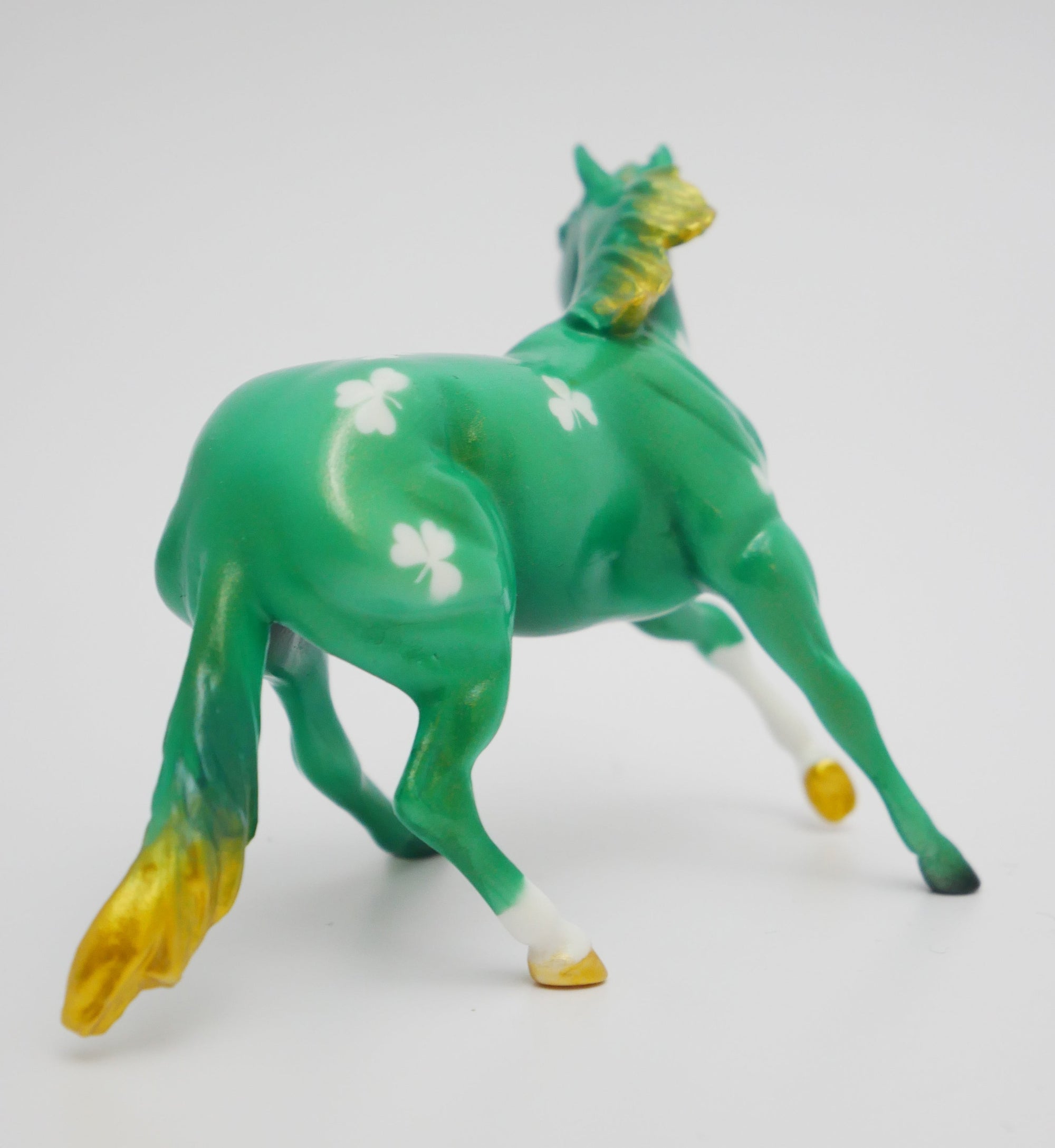 SASSY LASSIE - OOAK ST. PATRICKS DAY DECO CUTTER CHIP BY JAS FANNING 3/13/20