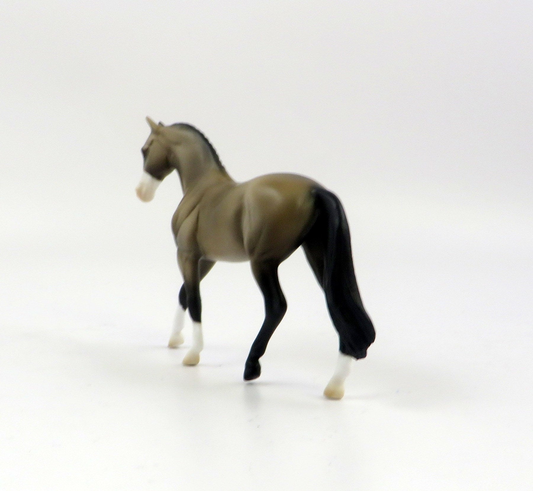 SIR GARETH-LE-5 BUCKSKIN WARMBLOOD CHIP KNIGHTS OF THE ROUND TABLE EQ 19