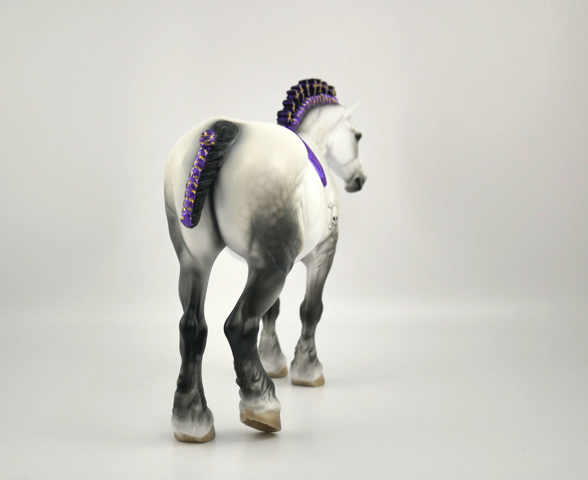 Skully-LE-15 Dapple Light Grey Bunny MM 2020