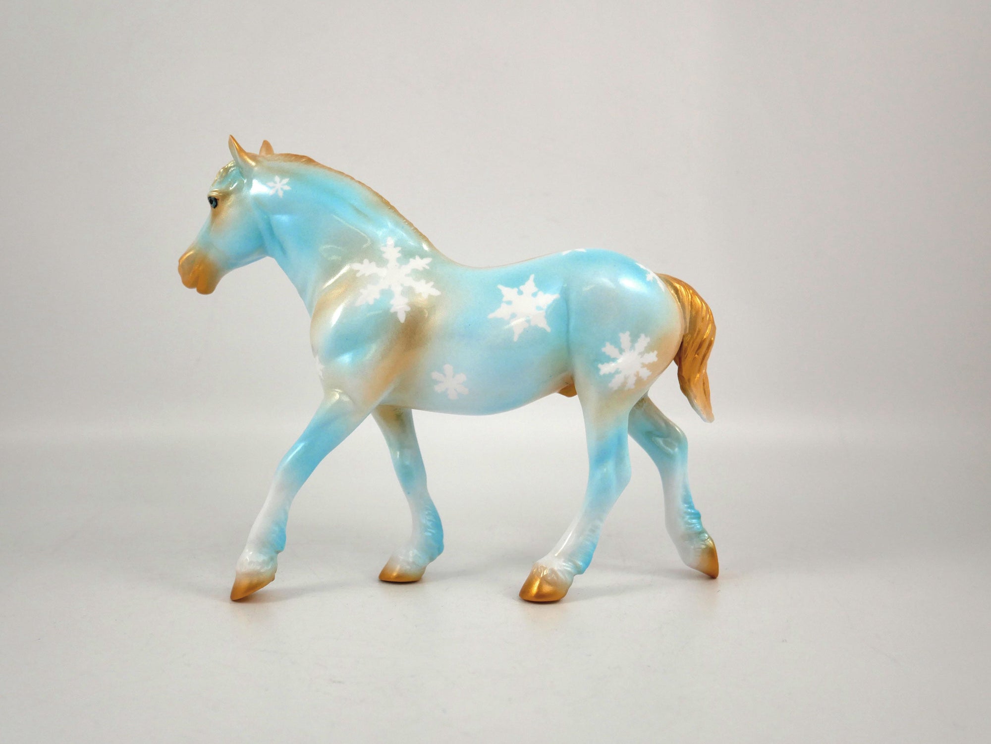 Snow-OOAK Snowflake Trotting Draft Pebbles 12/16/20